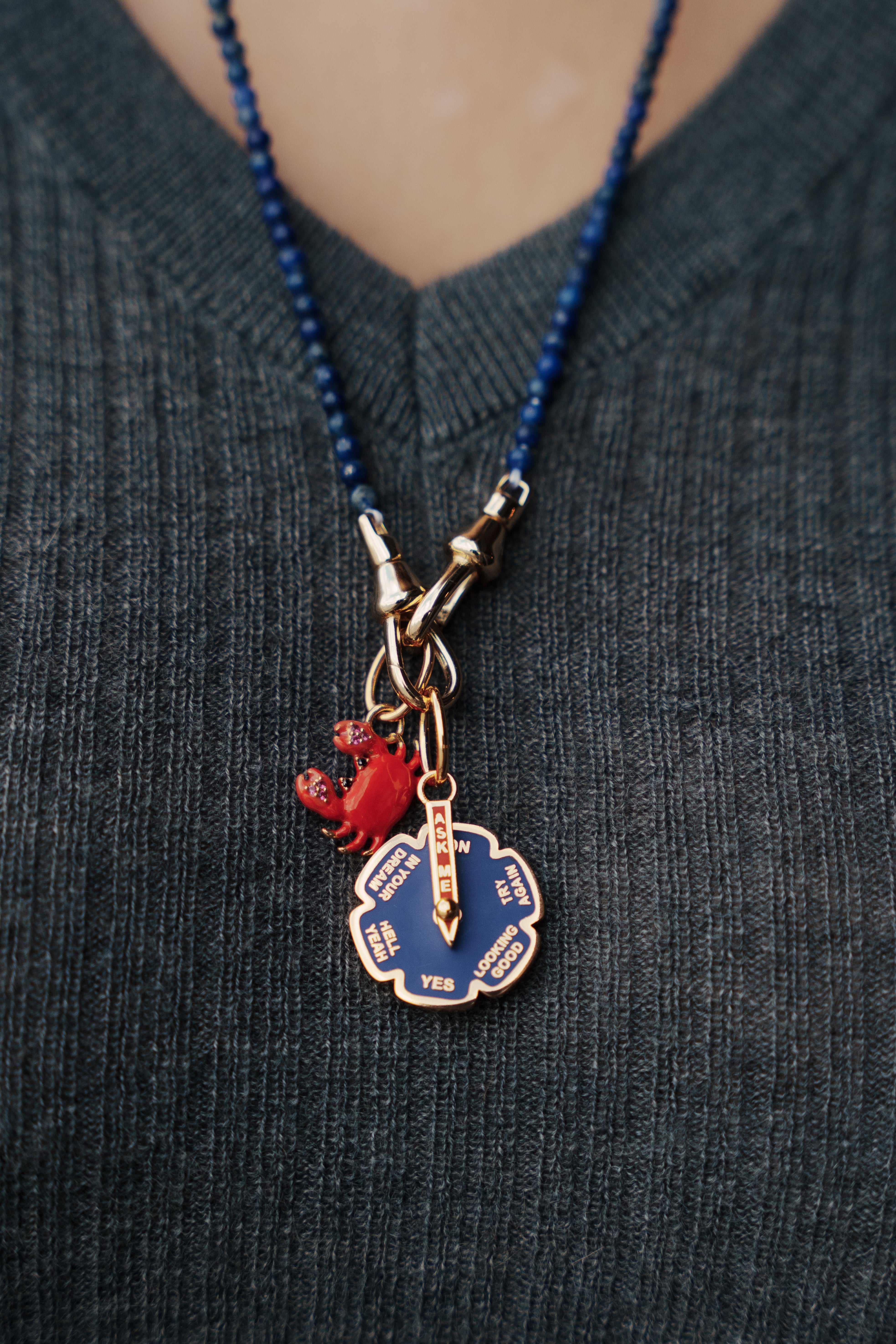 Blue Wheel of Truth Pendant: Game and Intuition | AYPE4051