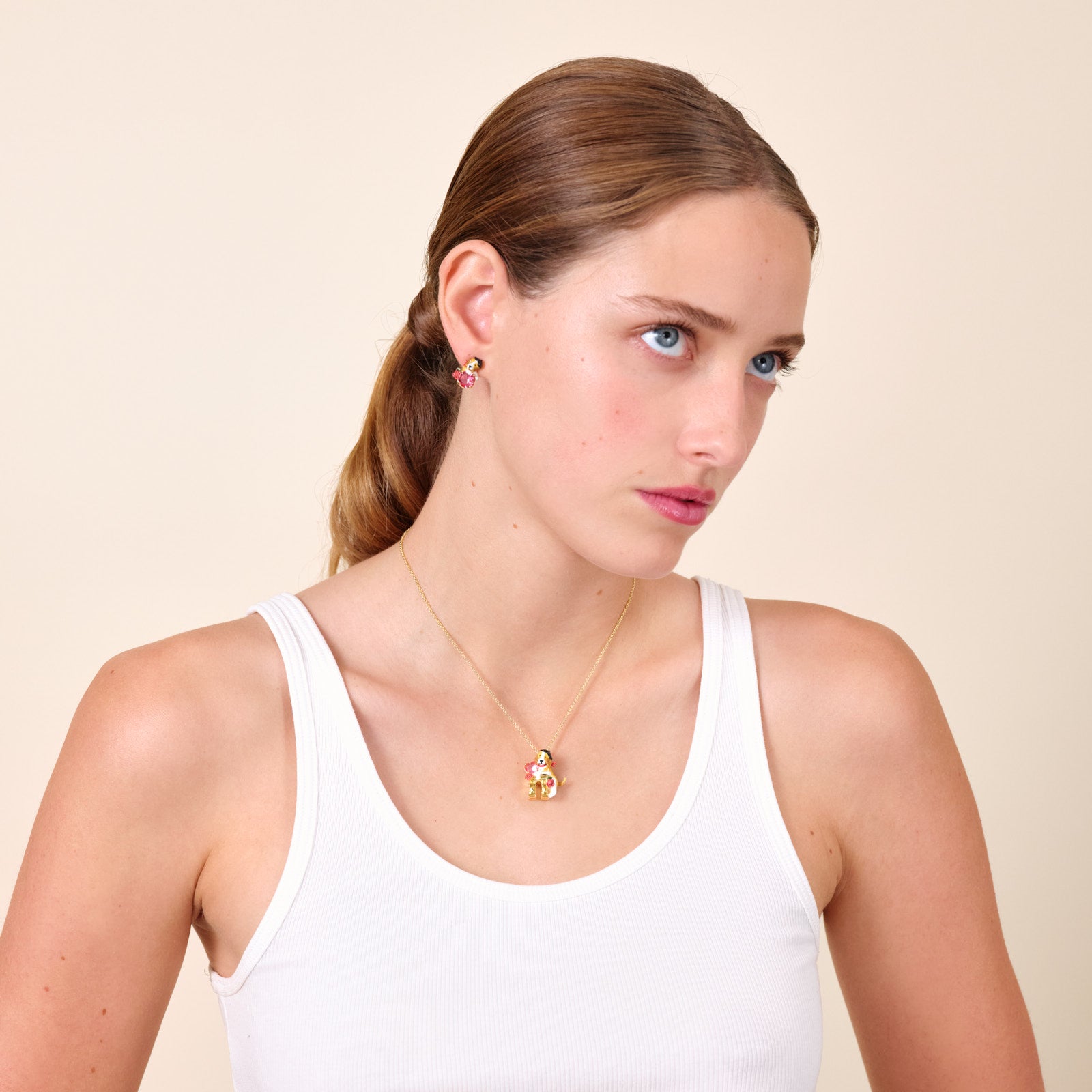 Beagle And Arc De Triomphe Pendant Necklace | ATPA3041 - Les Nereides