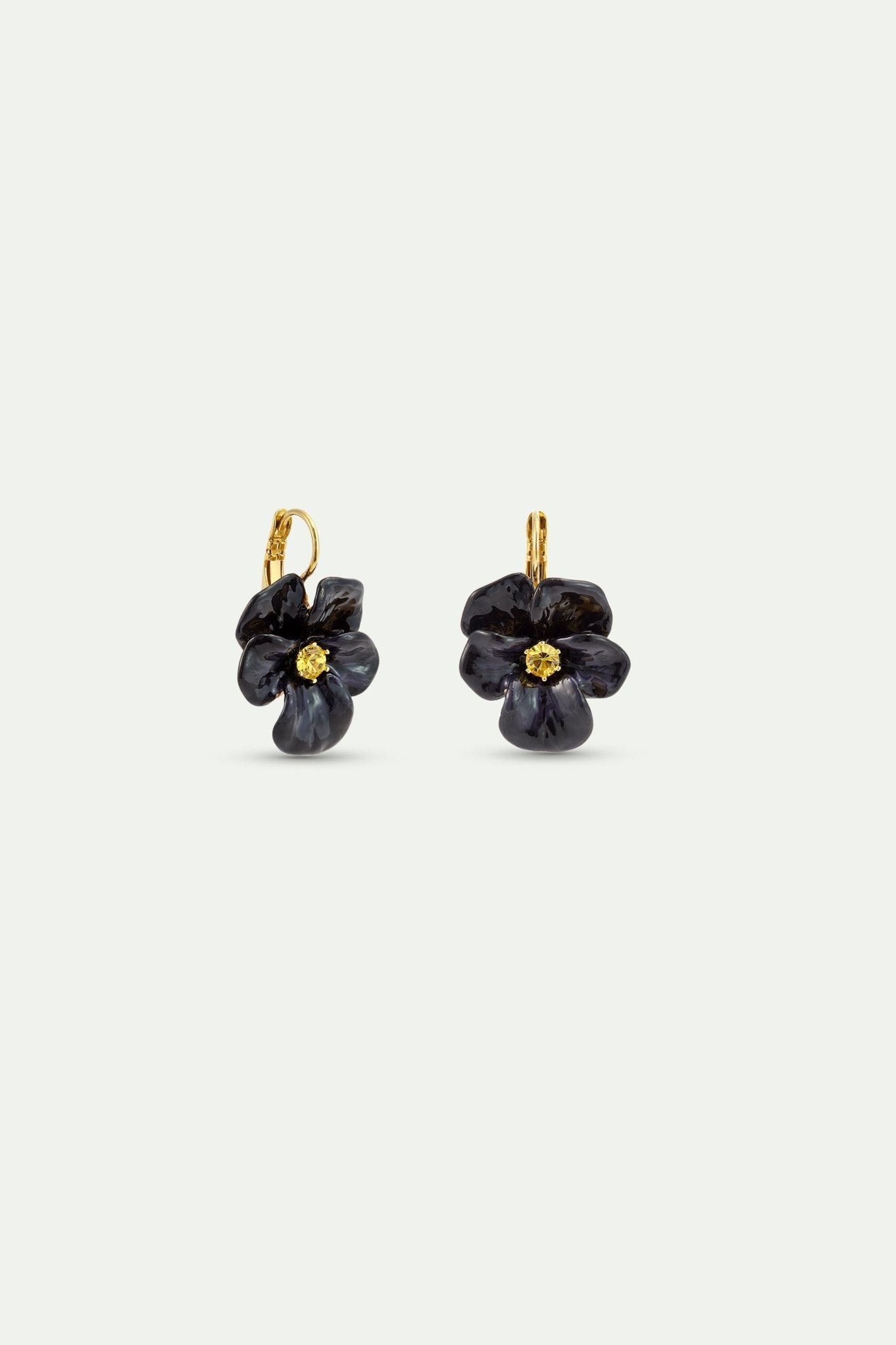 Black Pansy And Faceted Crystal Clip-On Earrings | AYMP1031 - Les Nereides