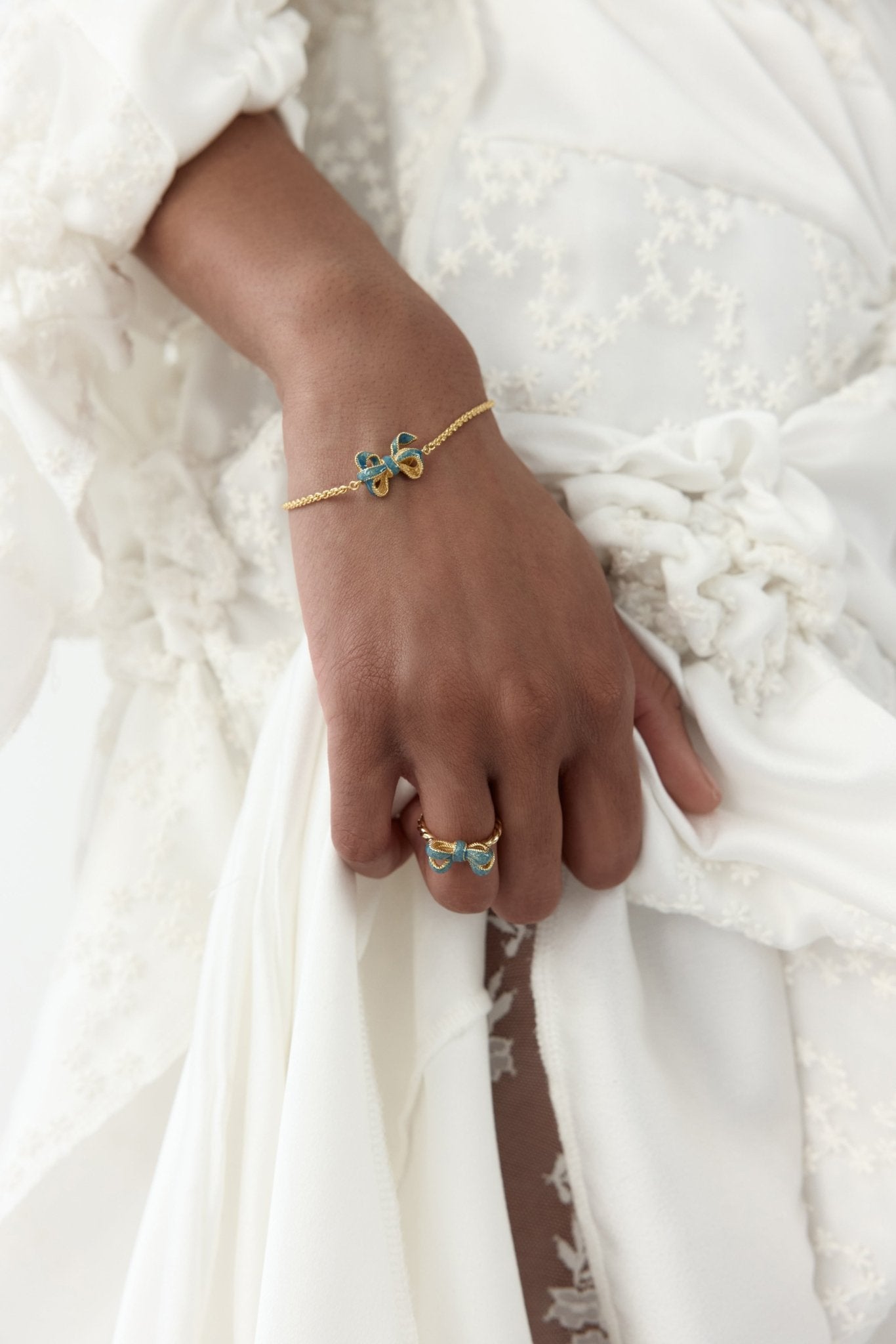 Blue Ribbon And Cultured Pearl Ring | AYOP6031 - Les Nereides