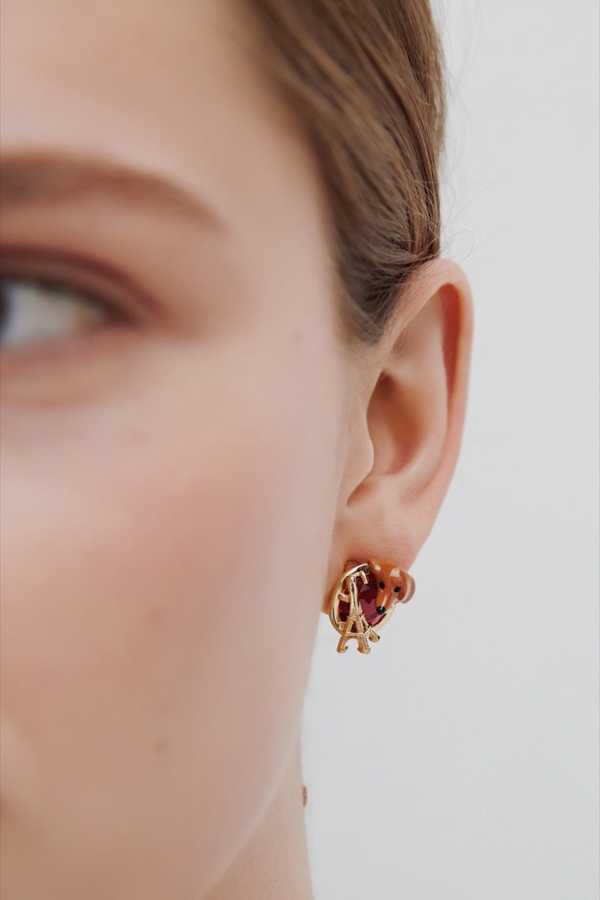 Dachshund & Eiffel Tower Sleeper Earrings | AWLA1031 - Les Nereides