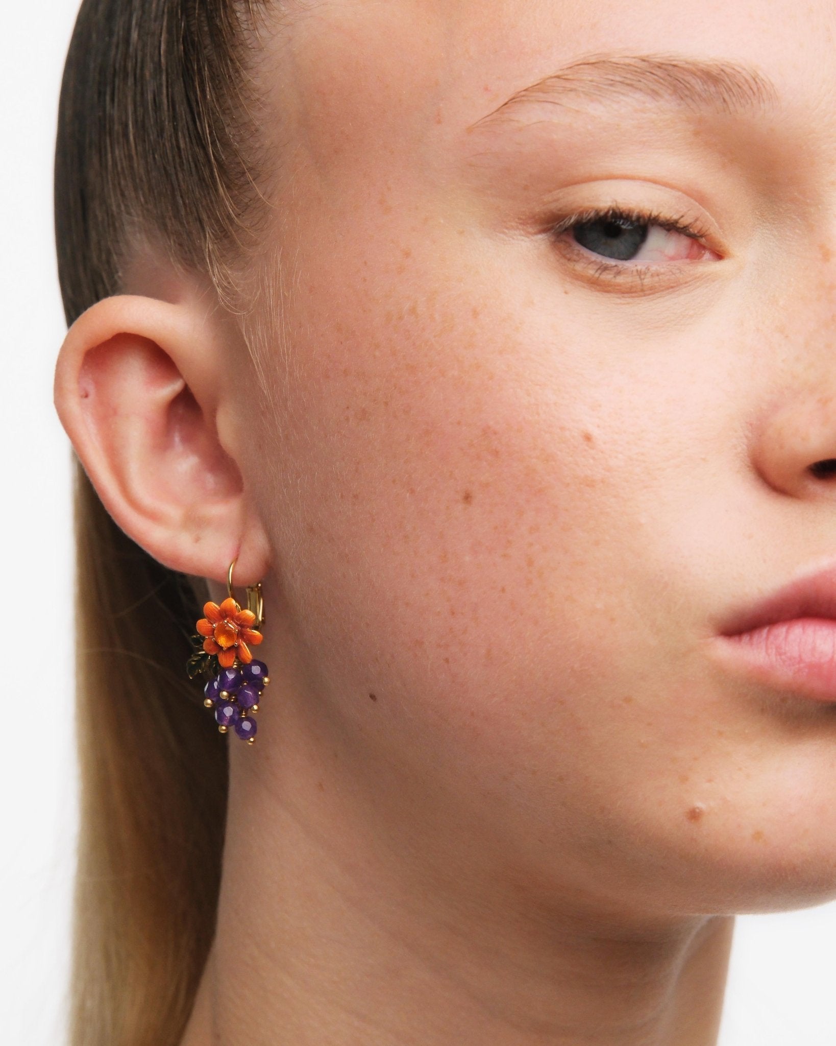 Dahlia Flower and Grape Cluster Sleeper Earrings | AUVI1081 - Les Nereides