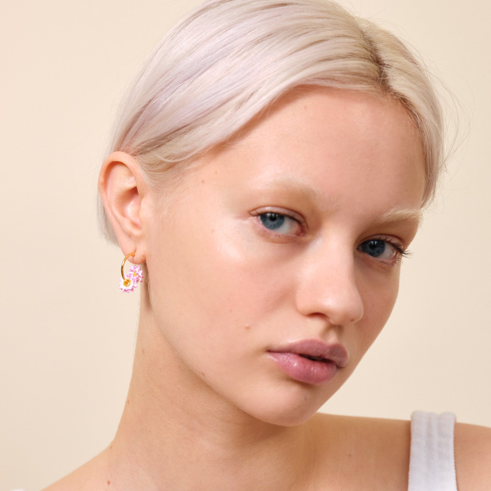Daisy And Hoop Earrings | ATPO1091 - Les Nereides