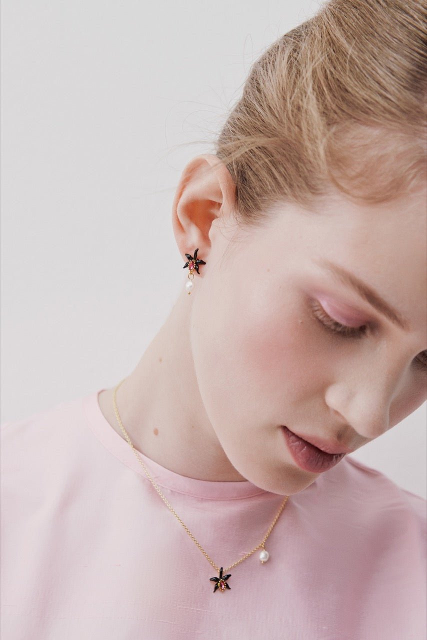 Dangle Earrings With Black Orchid, Faceted Pink Crystal And Cultured Pearl | AWCC1011 - Les Nereides