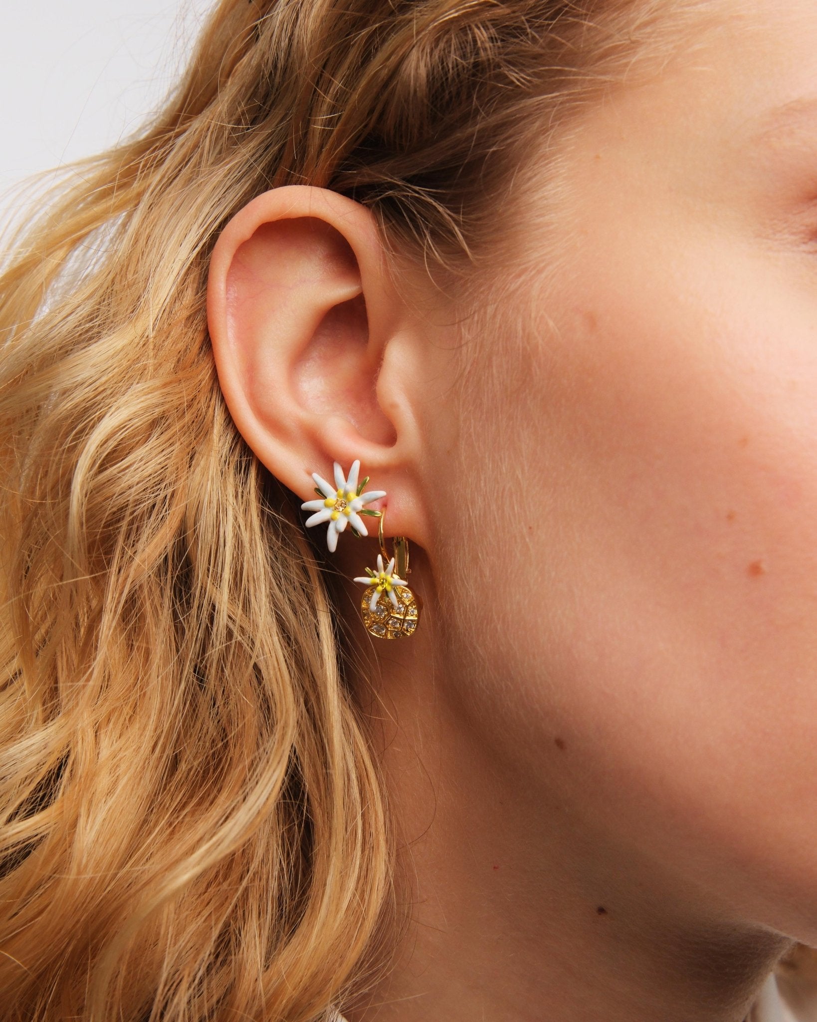 Edelweiss Flower And Cubic Zirconia Sleeper Earrings | AULA1021 - Les Nereides