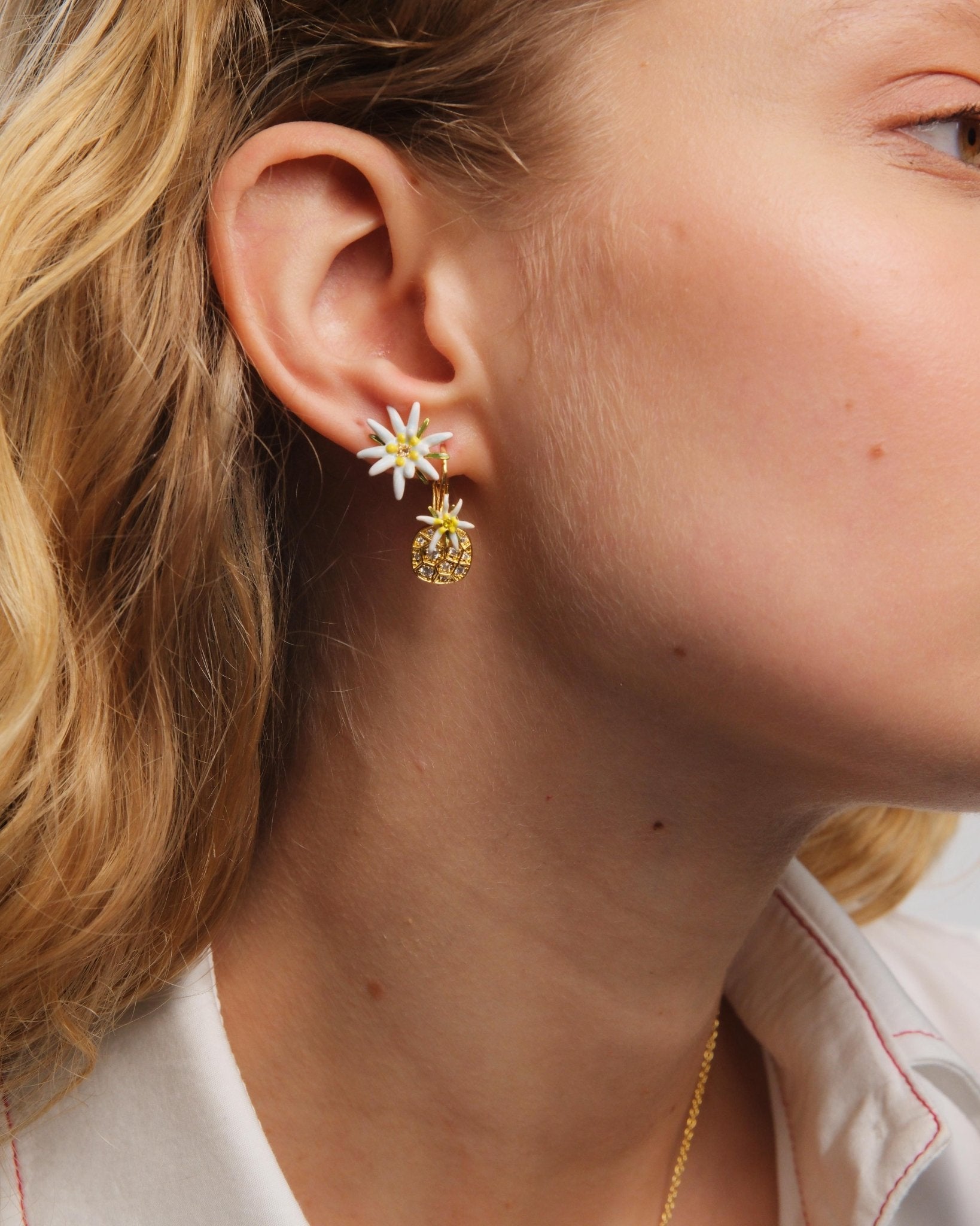 Edelweiss Flower And Cubic Zirconia Sleeper Earrings | AULA1021 - Les Nereides