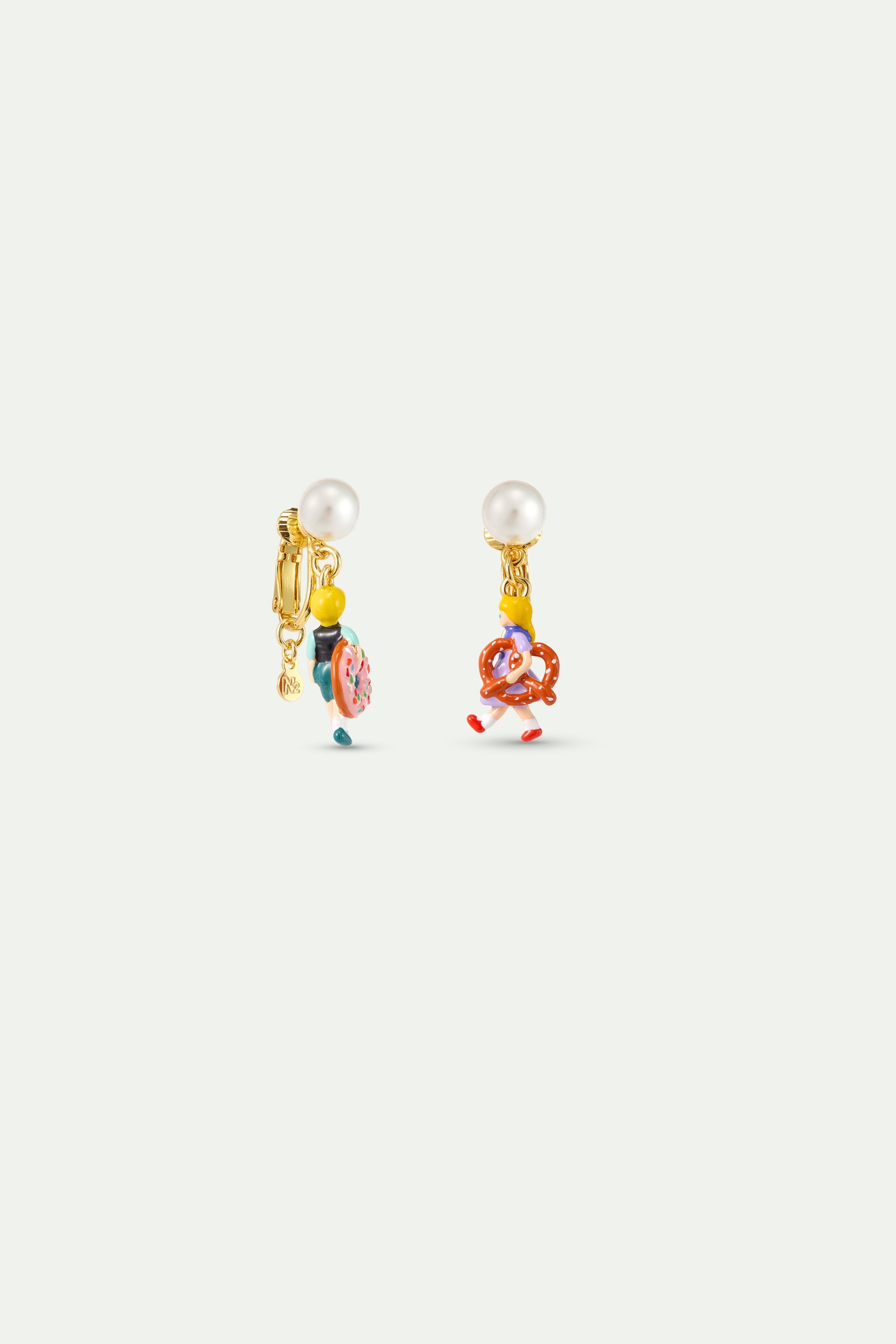 Hansel And Gretel Asymmetrical Earrings With A Pearl | AYCN1021