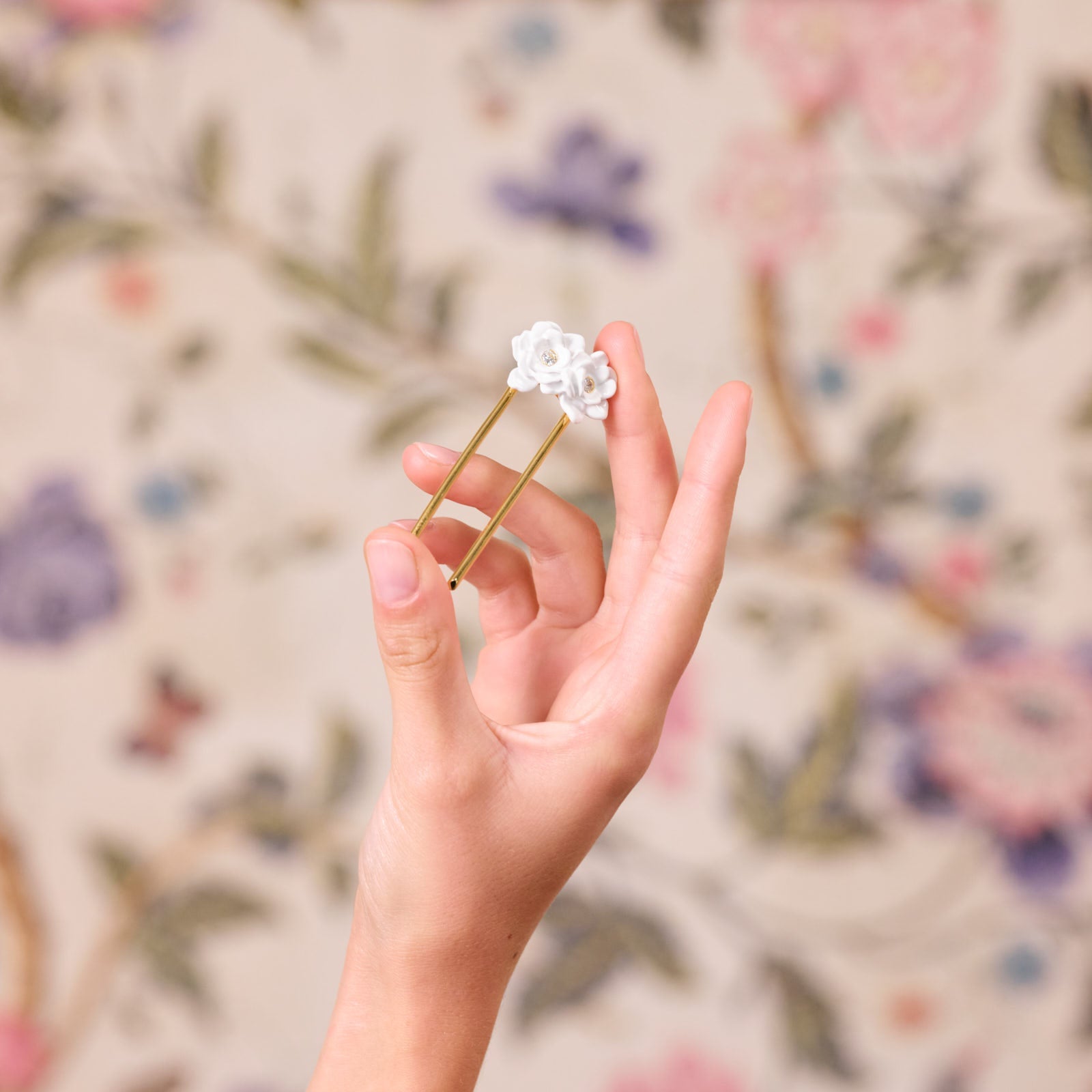 Gardenia And Cut Crystal Stone Hair Pin | ATBP4011 - Les Nereides