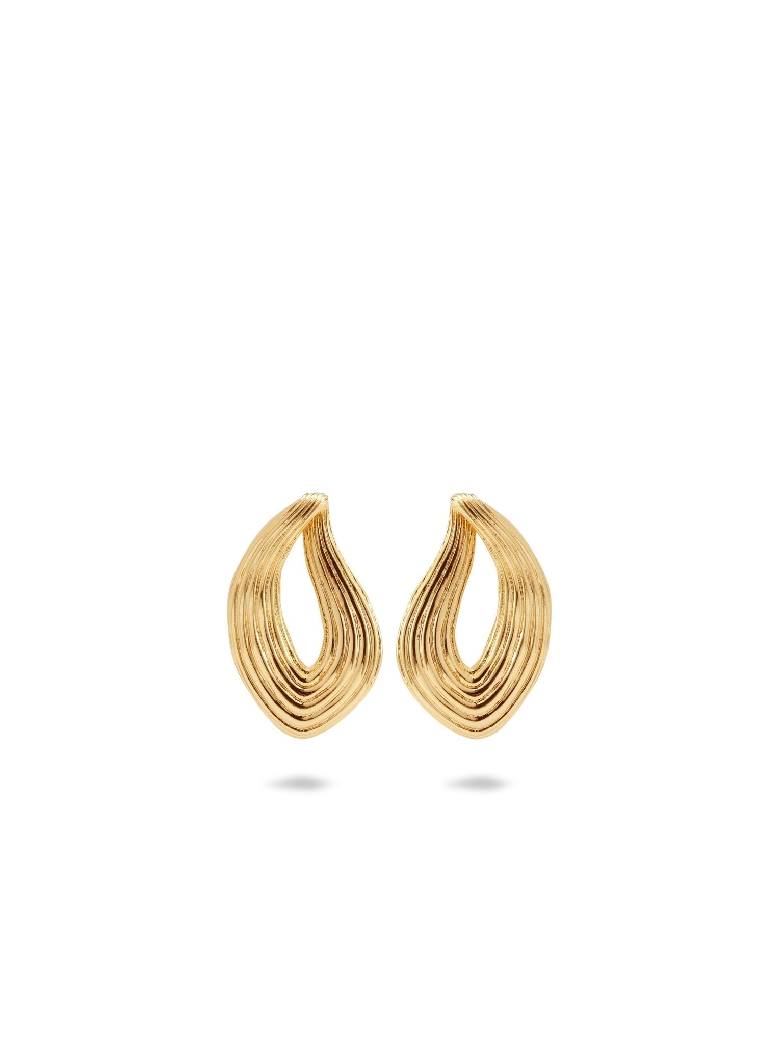 Gold Earrings With Striated Texture | AUNB1041 - Les Nereides