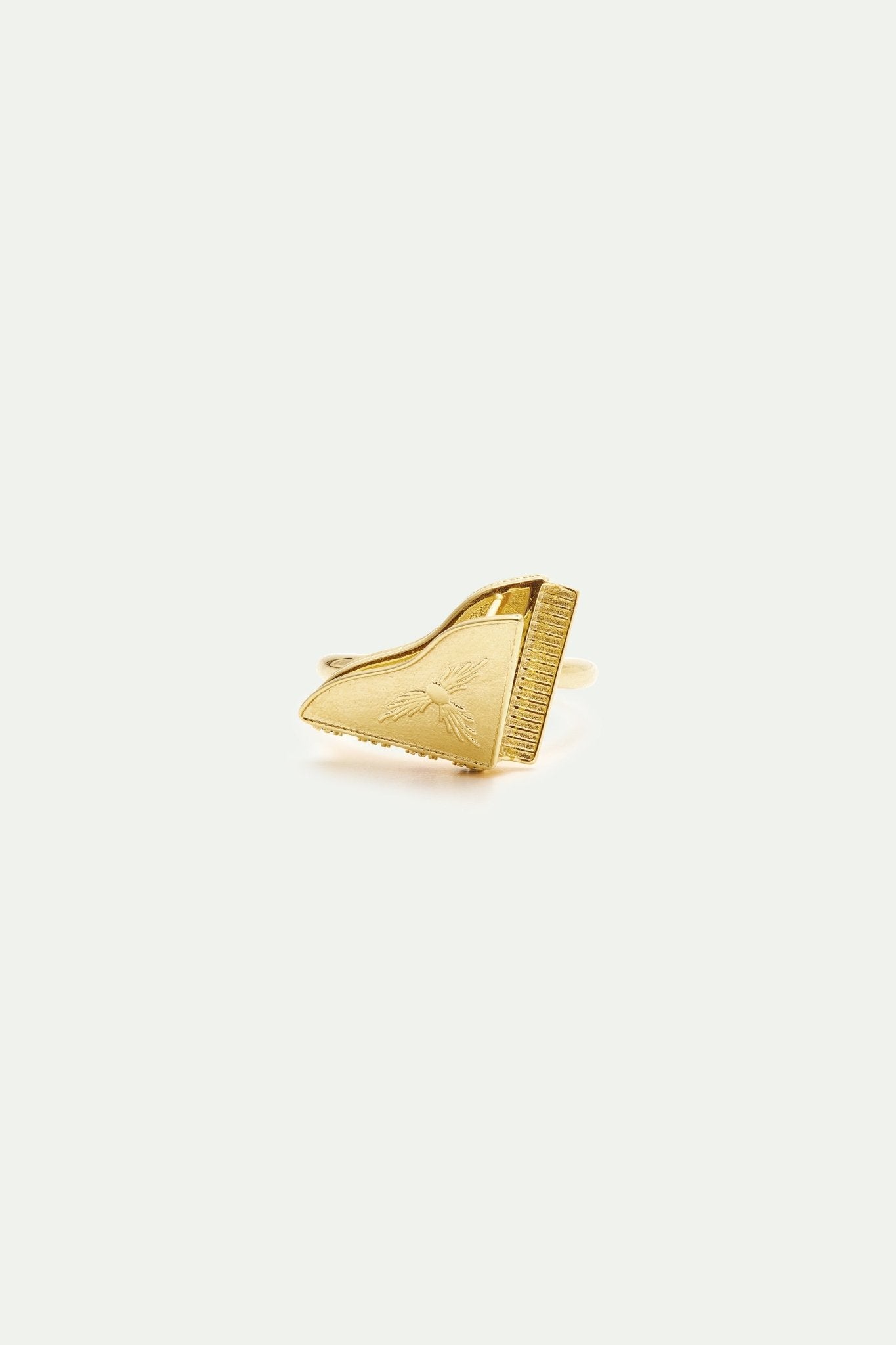 Gold Piano Ring | AXOP6021 - Les Nereides