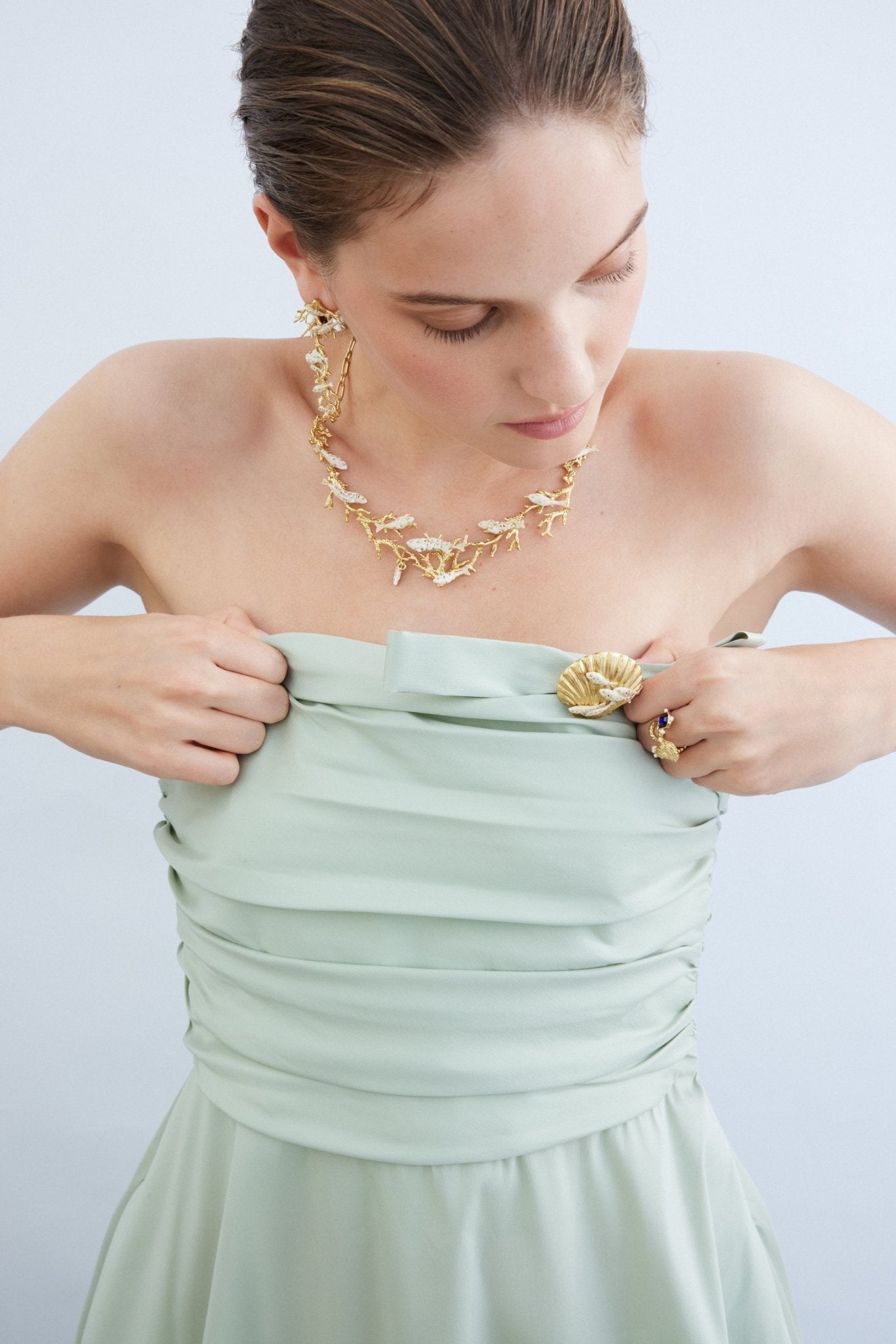 Golden Coral And White Fish Statement Necklace | AXMO3041 - Les Nereides