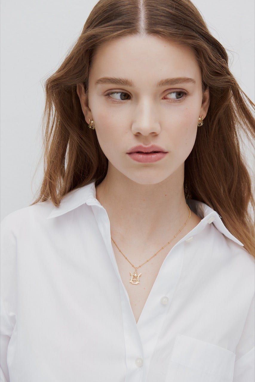 Golden Lyre Pendant Necklace | AWOP3011 - Les Nereides