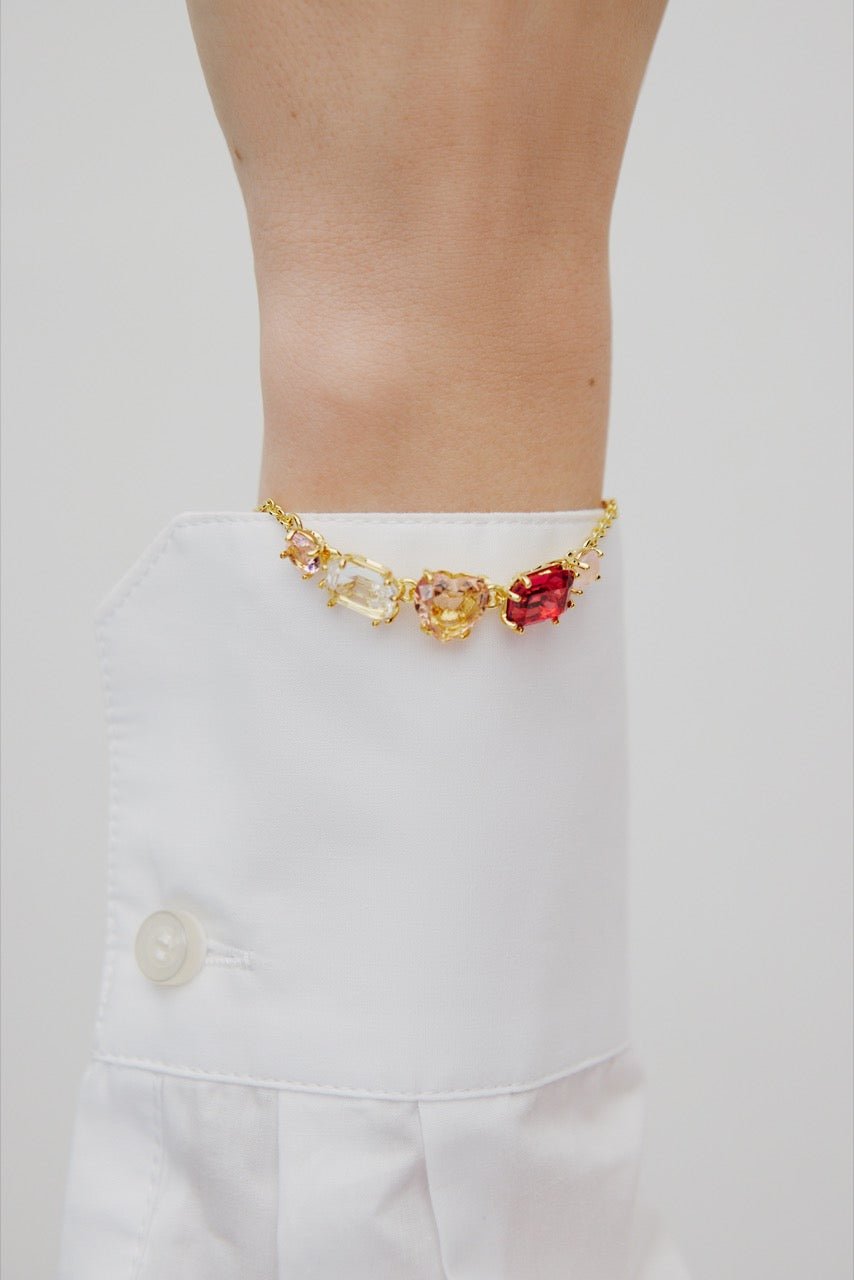 Gradient Pink Diamantine Fine Bracelet With Five Stones | AWLD2141 - Les Nereides