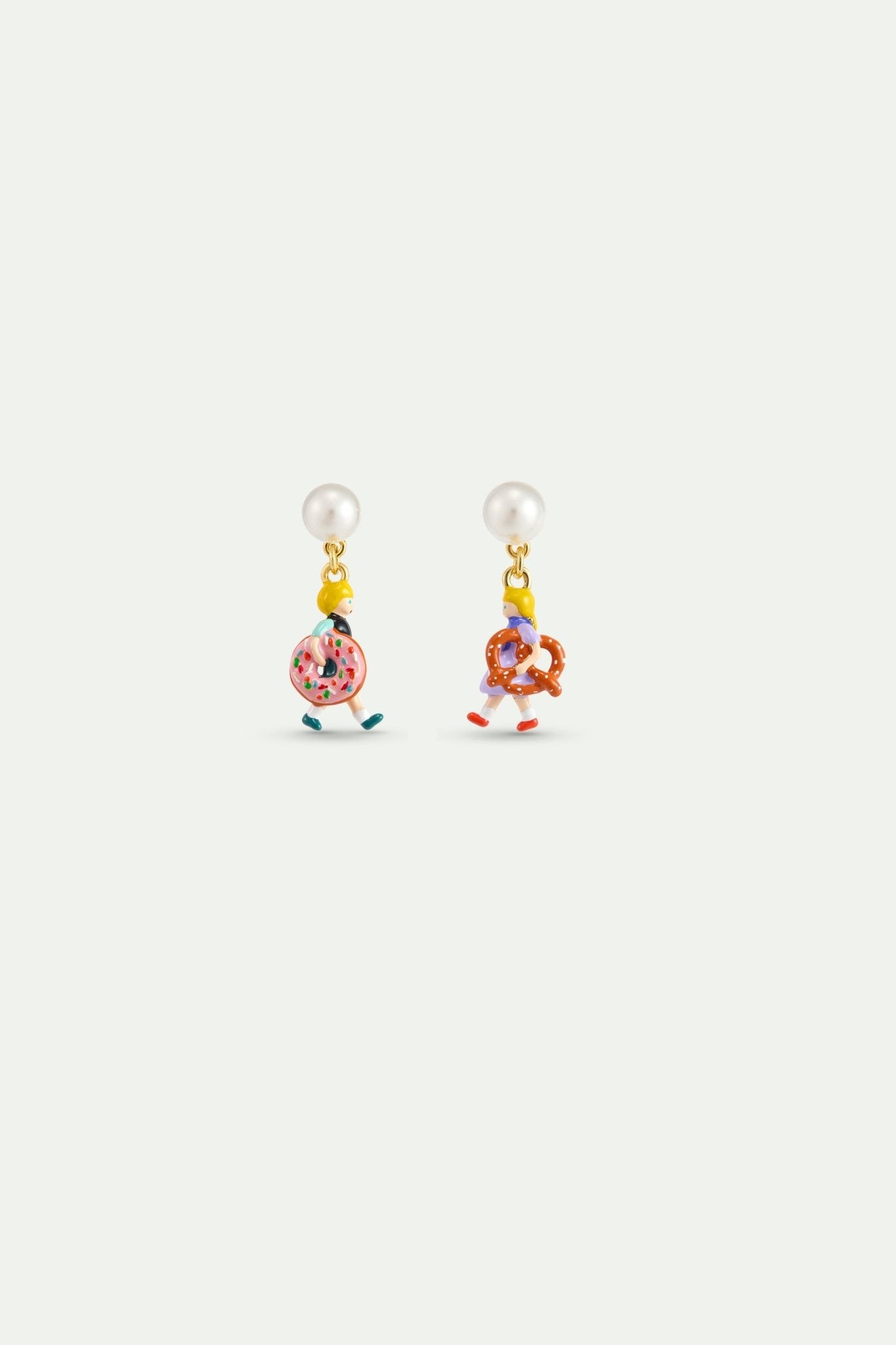 Hansel And Gretel Asymmetrical Earrings With A Pearl | AYCN1021 - Les Nereides