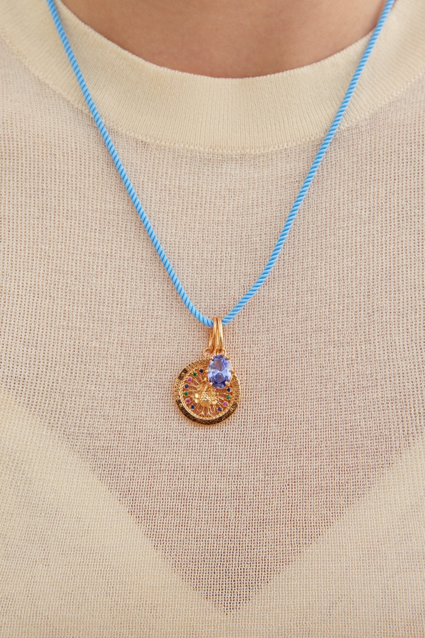 Peacock Pendant, Vigour And Balance | AXPE4141 - Les Nereides