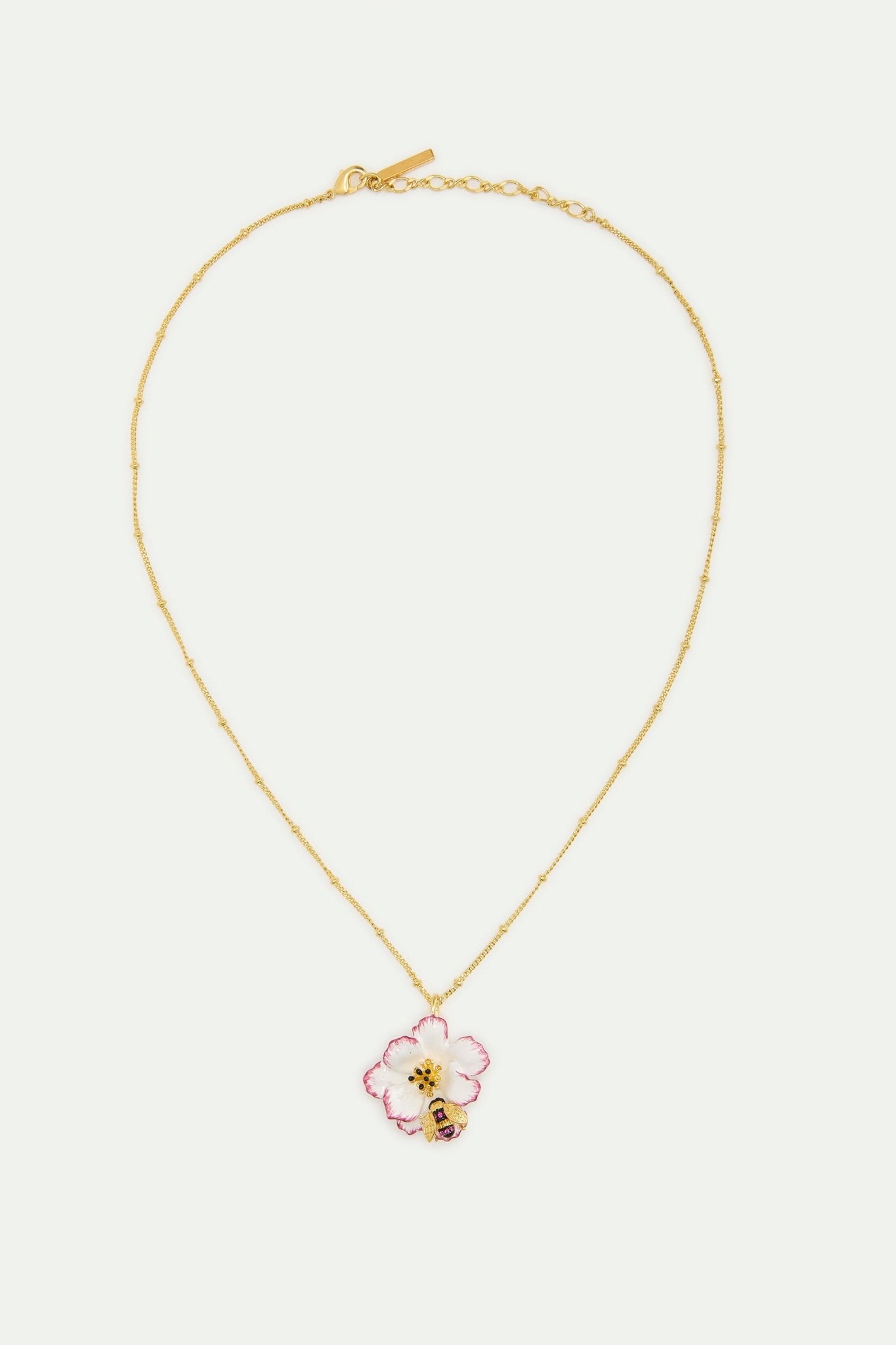 Pendant Necklace With White And Pink Cosmos Flower And Gold Bee | AXAM3011 - Les Nereides