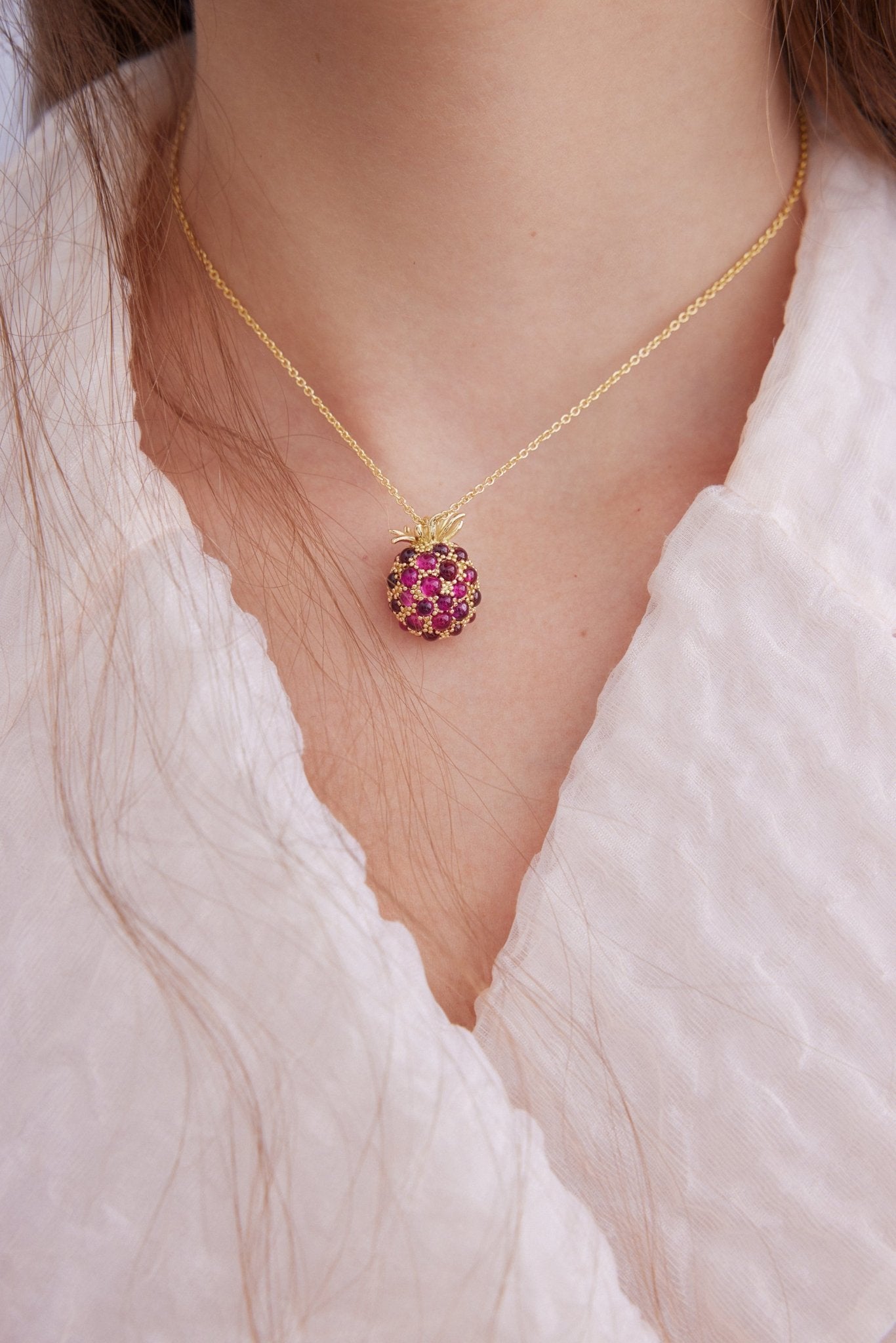 Raspberry And Golden Bead Pendant Necklace | AXRF3031 - Les Nereides