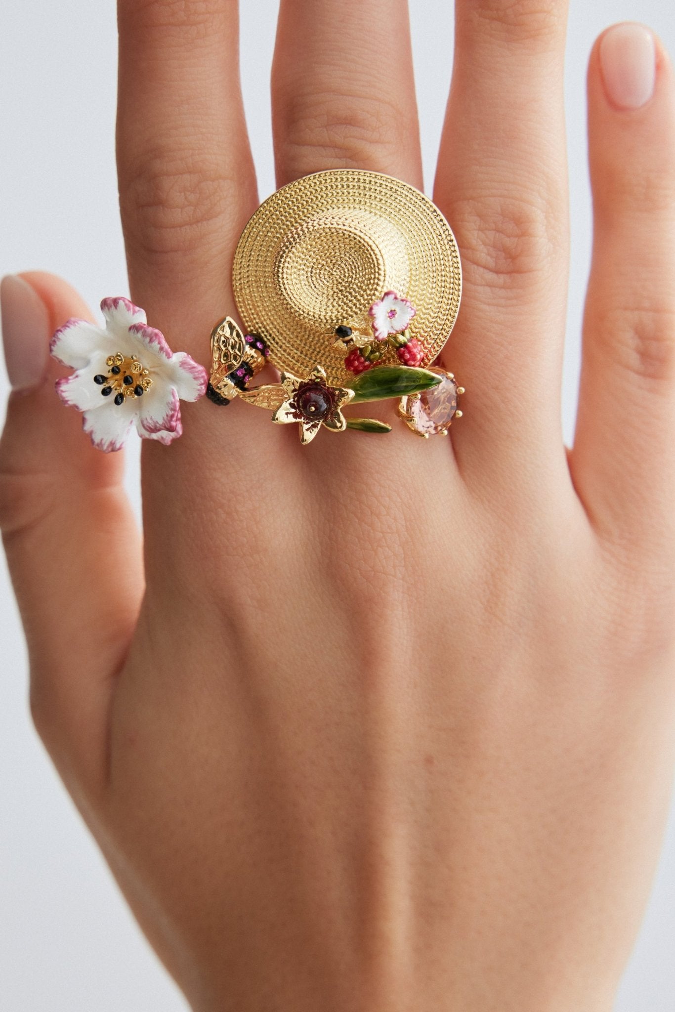 Ring With Gold Hat, Cosmos, Bee, Raspberry And Pink Crystal | AXAM6021 - Les Nereides