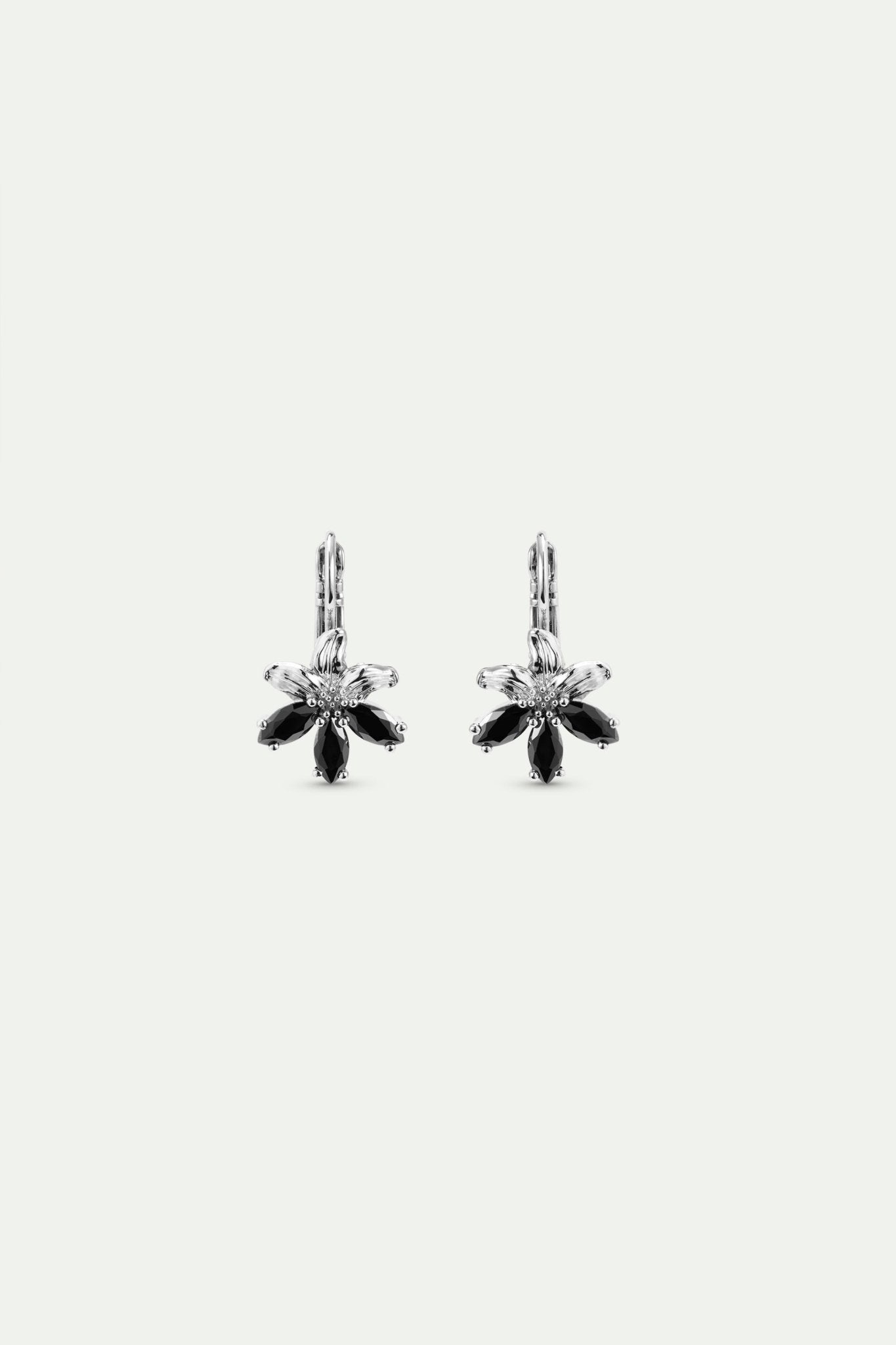 Silver Lily And Black Stone Post Earrings | AXNF1081 - Les Nereides