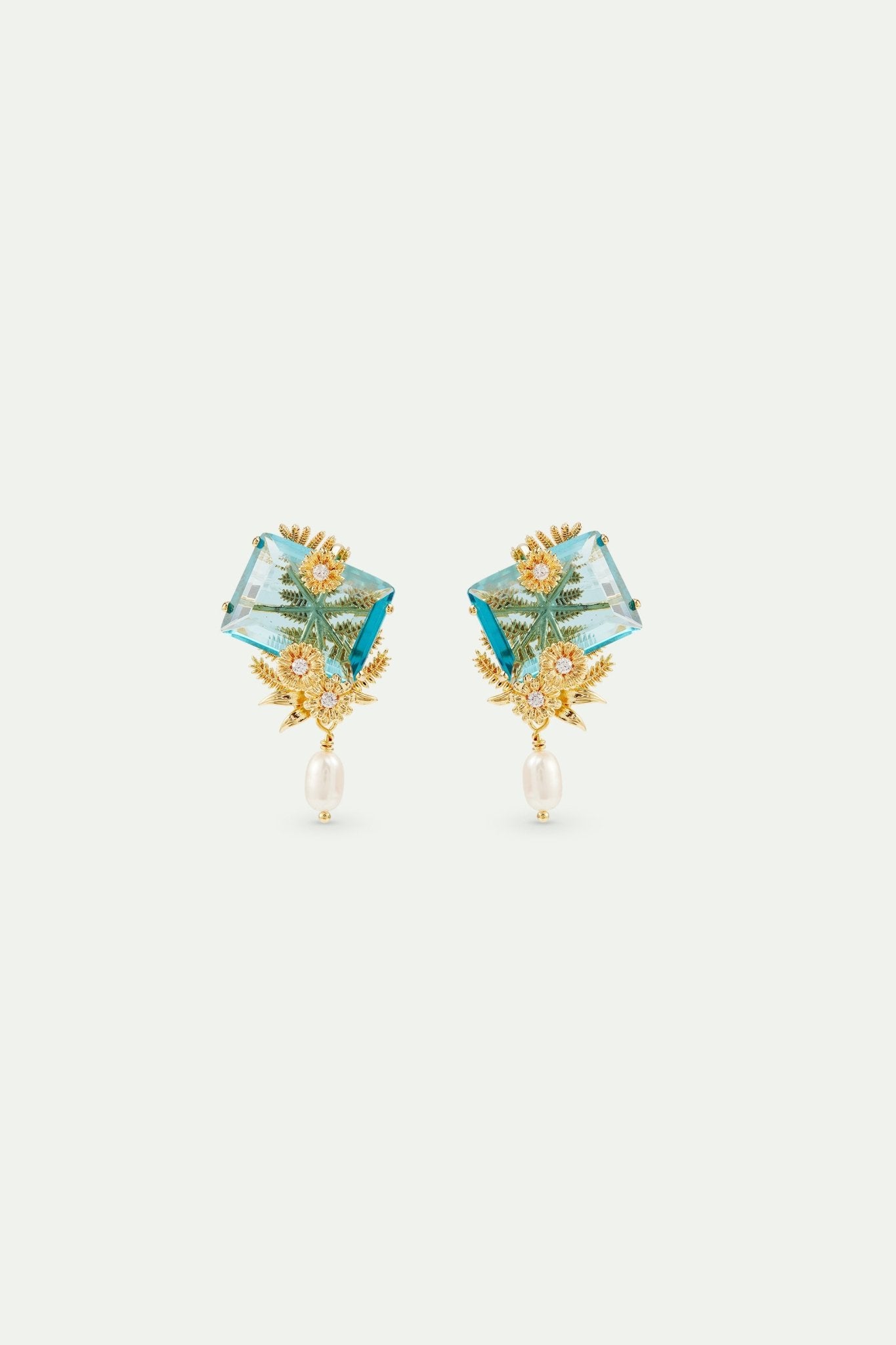 Sleeper earrings with blue cut stone, golden flowers and cultured pearl | AVNF1121 - Les Nereides