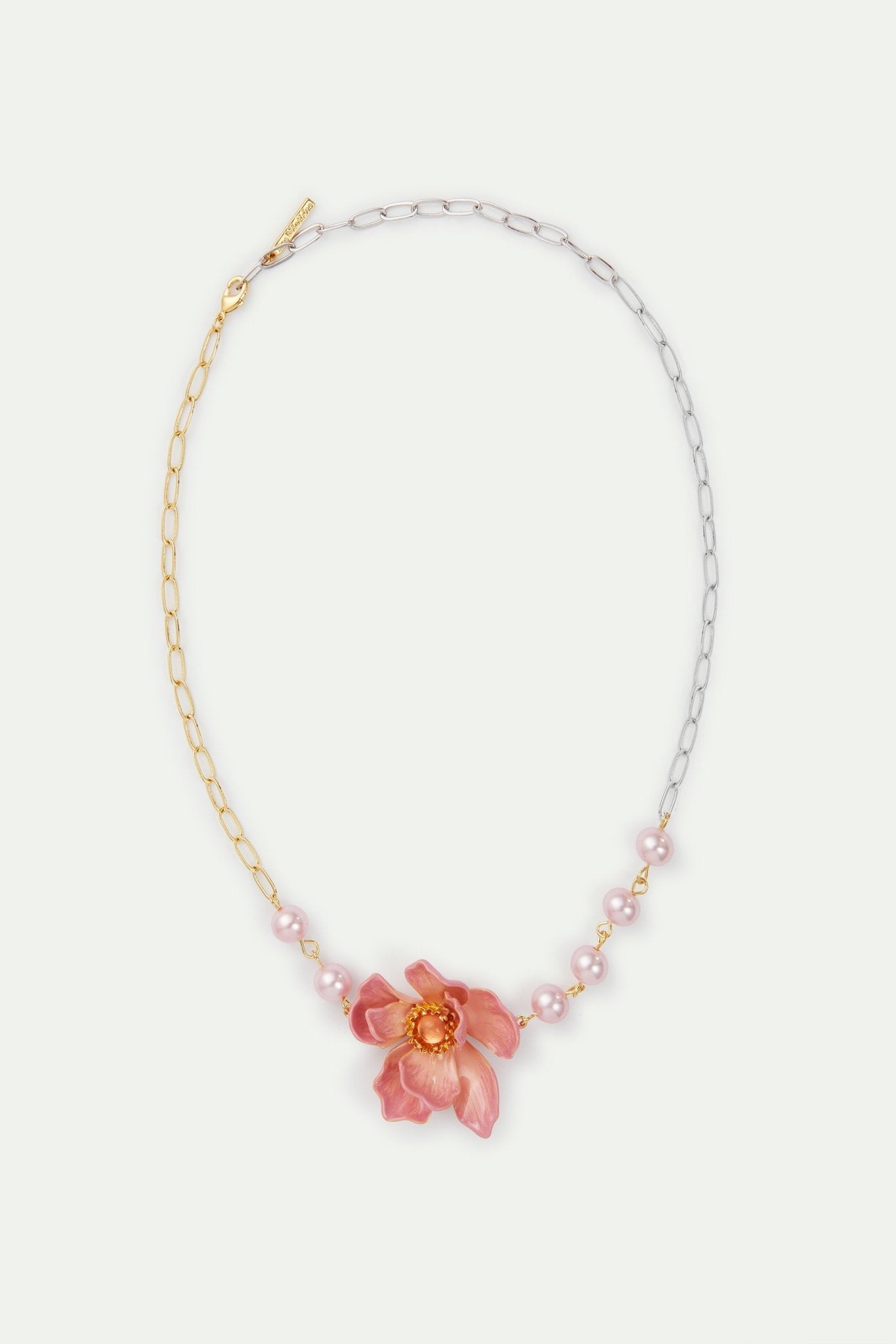 Two - tone chain, large pink magnolia flower and artificial pearl necklace | AVFA3011 - Les Nereides