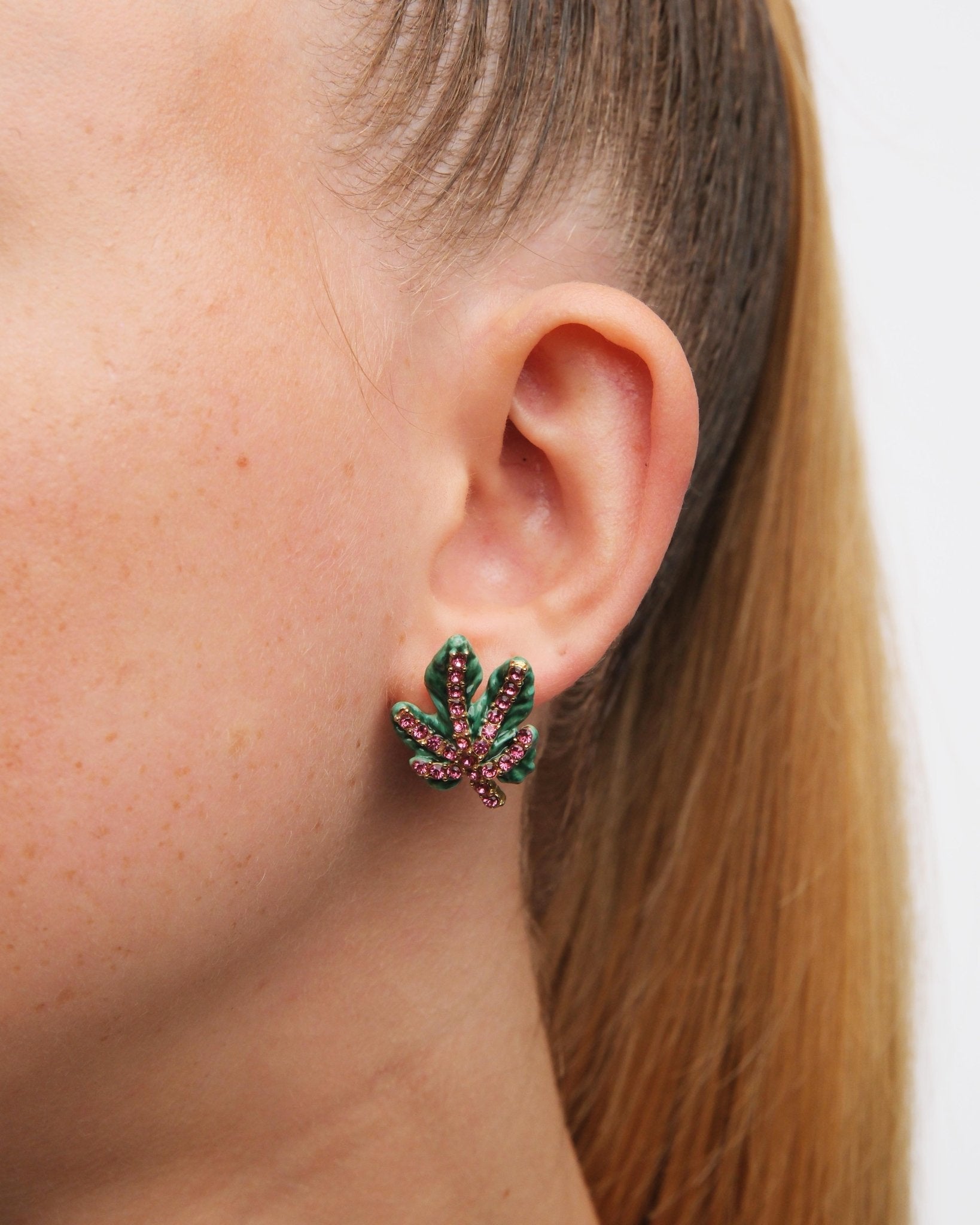 Vine Leaf And Faceted Crystal Earrings | AUVI1061 - Les Nereides