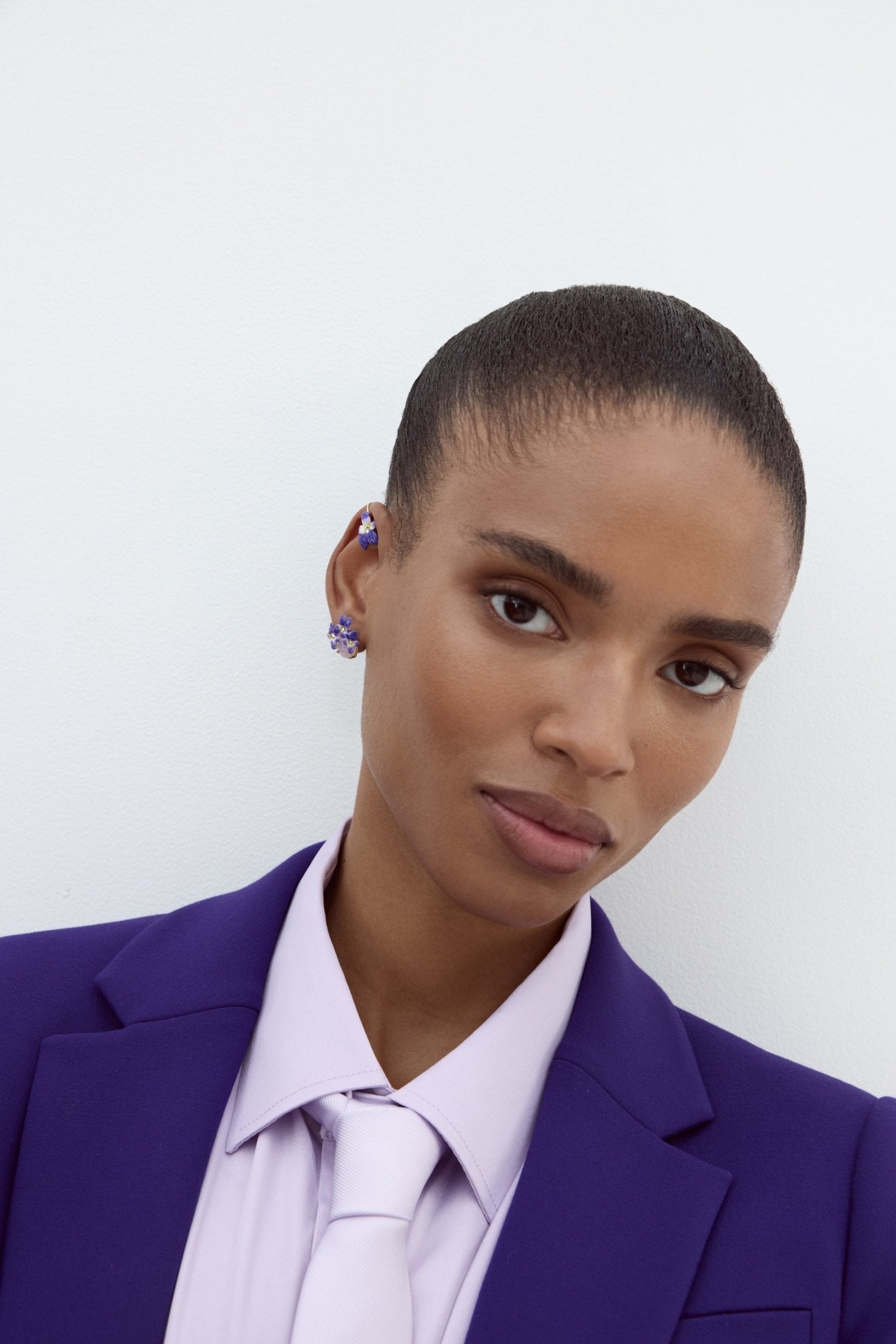 Violet And Faceted Crystal Earrings | AYCV1031 - Les Nereides