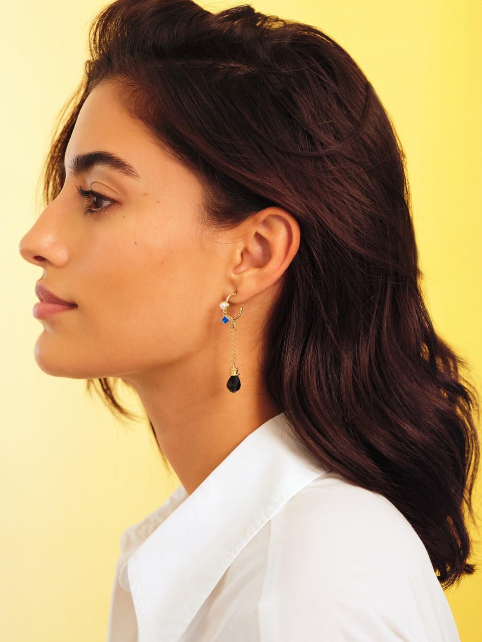 Black And Red Bead Earrings | APJS1071 - Les Nereides