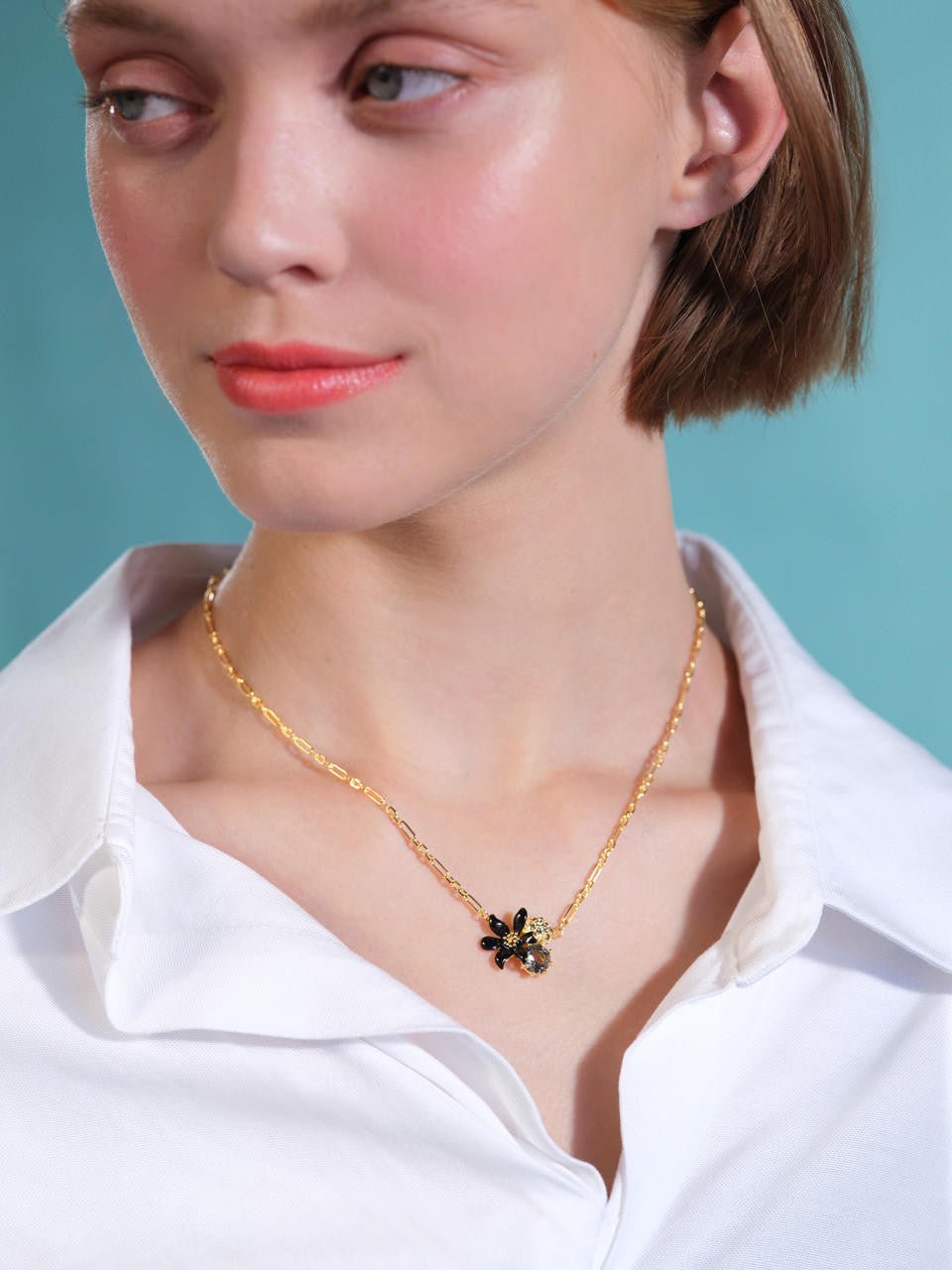 Black lily pendant necklace | AQFN3021 - Les Nereides