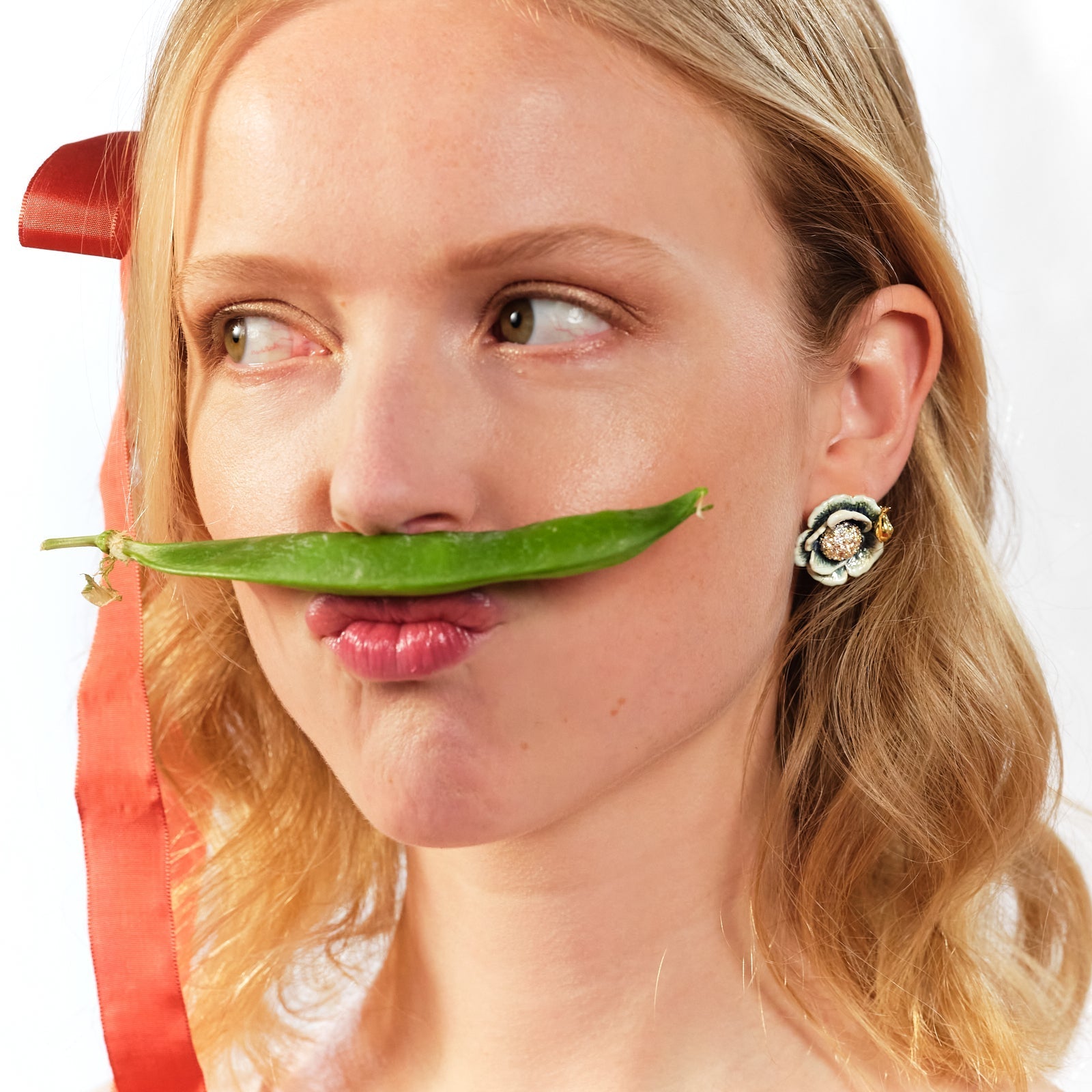 Cabbage Studded With White Crystal Earrings | ASPO1061 - Les Nereides