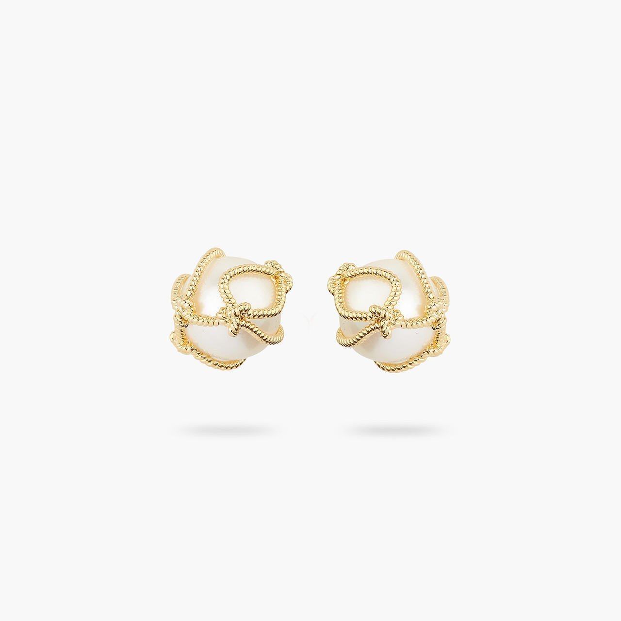 Cultured Pearls And Rope Post - Earrings | AQMP1041 - Les Nereides