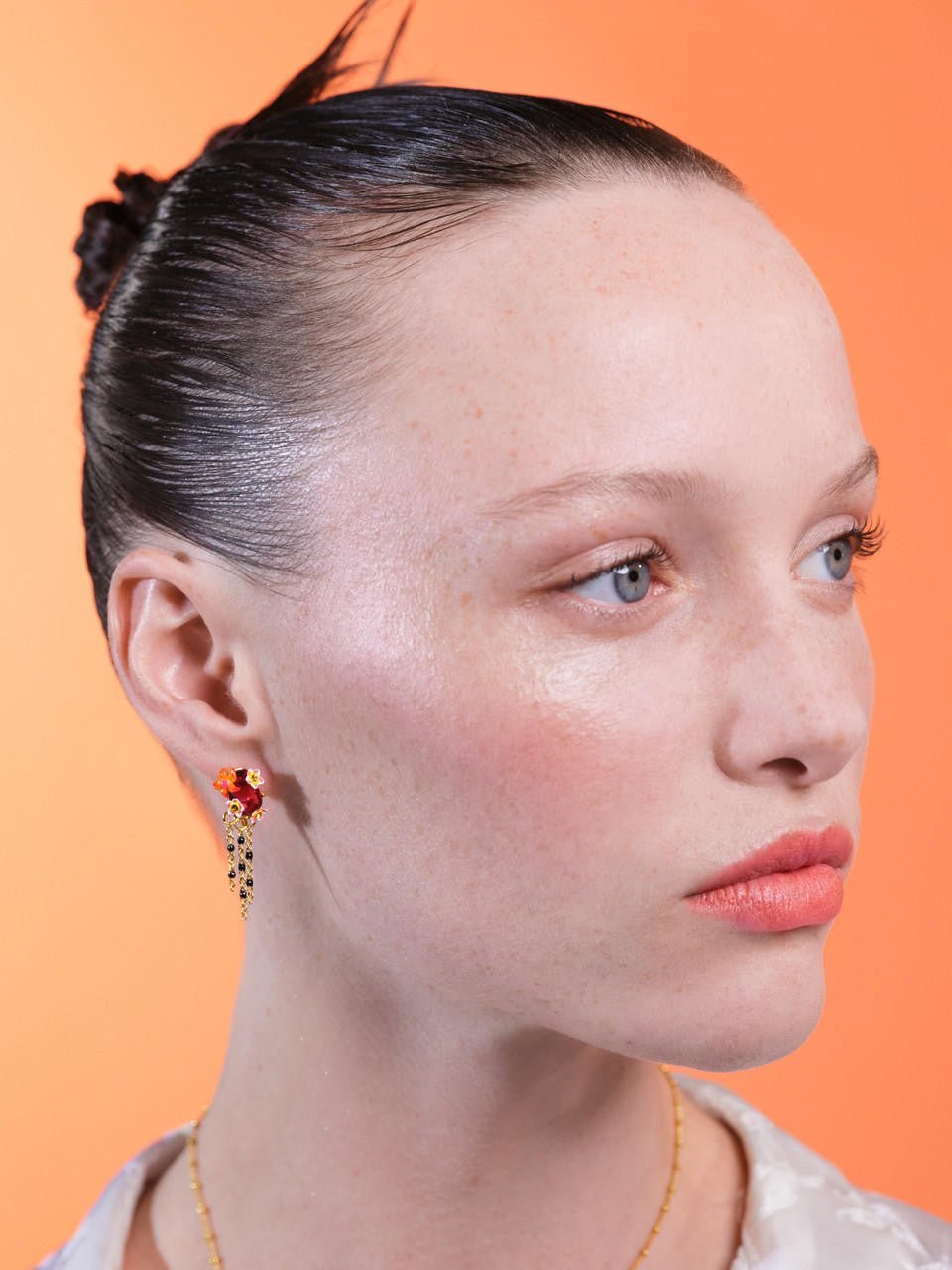Faceted Crystal And Exotic Flower Dangling Earrings | ARPA1021 - Les Nereides
