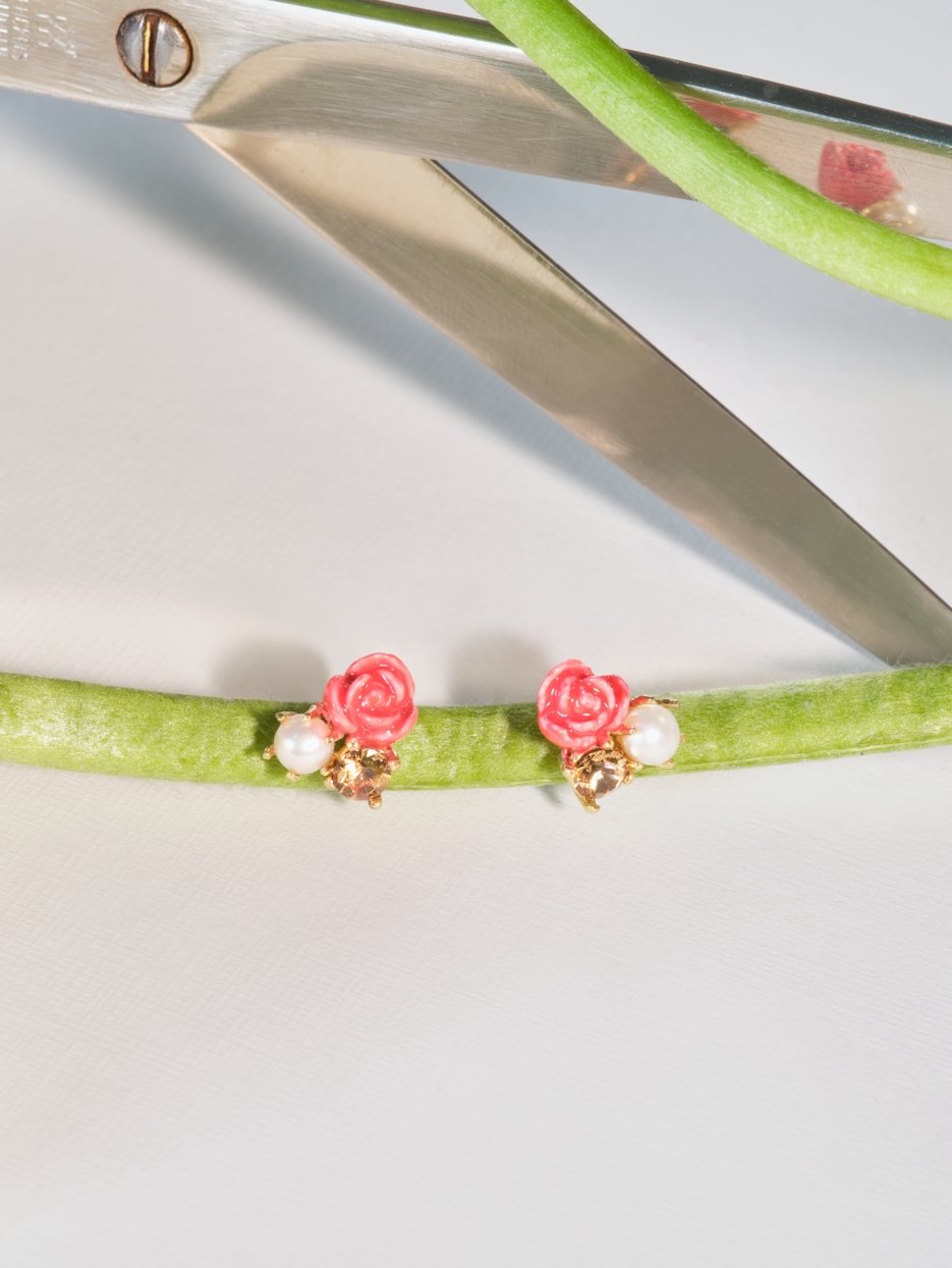 Rose, cultured pearl and crystal drop earrings | ASAR1101 - Les Nereides