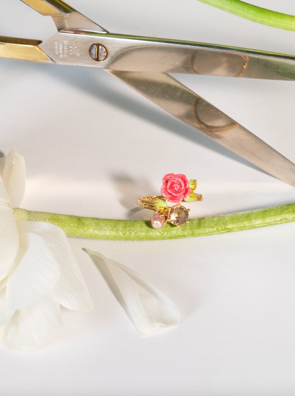 Rose, cultured pearl and stone adjustable ring | ASAR6061 - Les Nereides