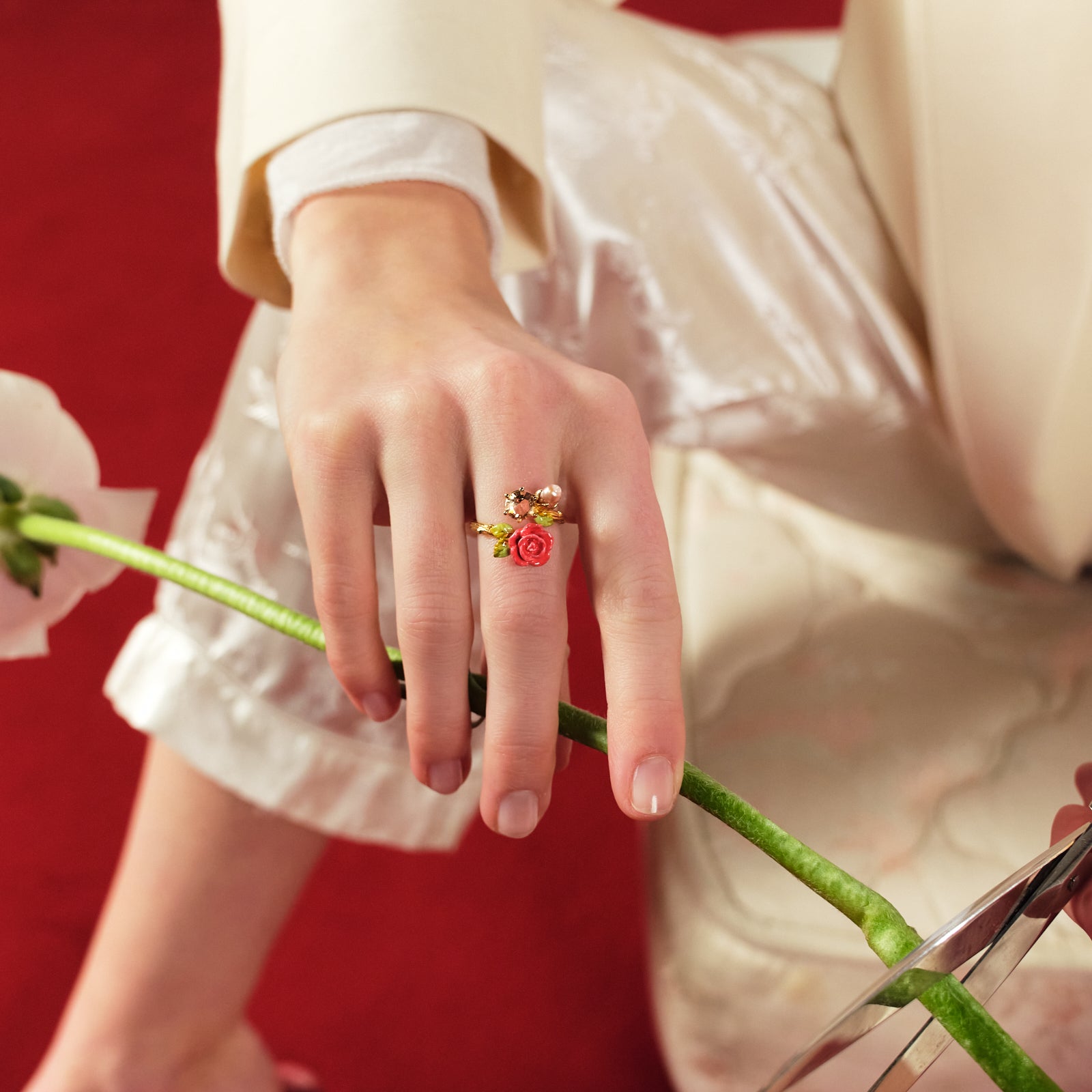 Rose, cultured pearl and stone adjustable ring | ASAR6061 - Les Nereides
