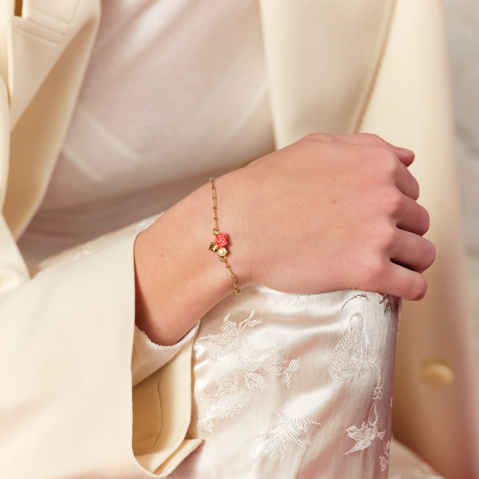 Rose, cultured pearl and stone thin bracelet | ASAR2061 - Les Nereides