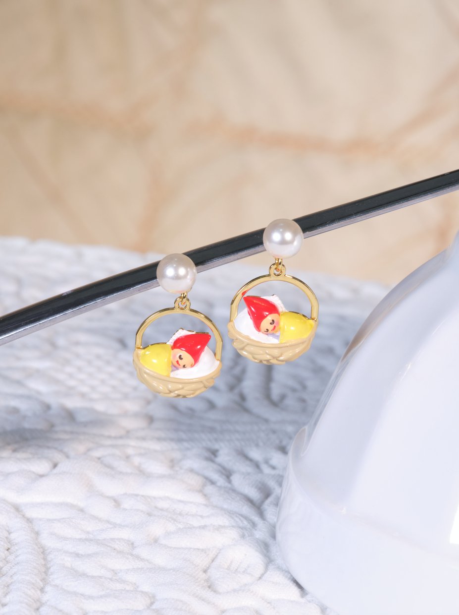 Walnut Shell And Garden Gnome Earrings | ASCP1021 - Les Nereides