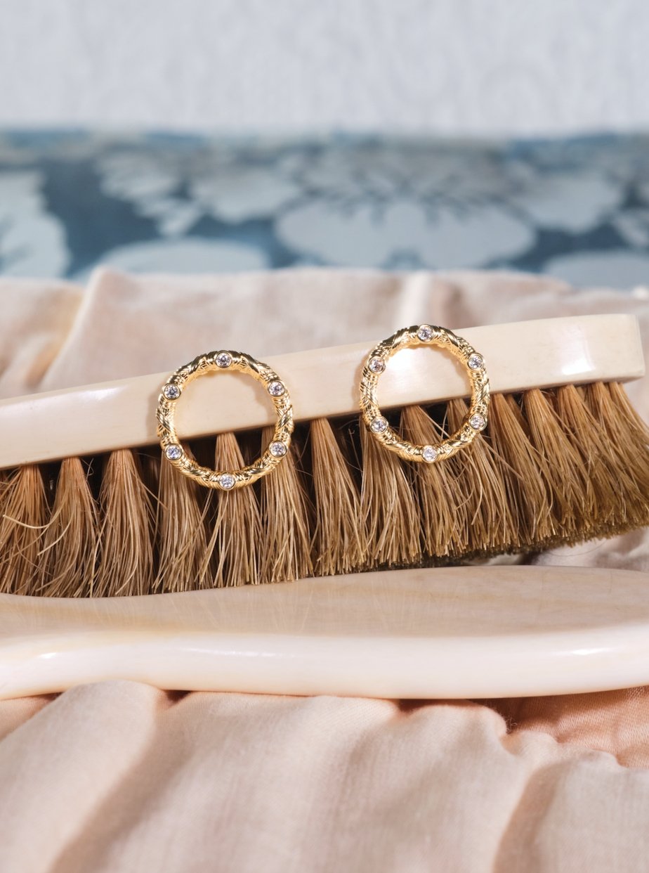 Woven basketry circle and crystal earrings | ASVA1051 - Les Nereides