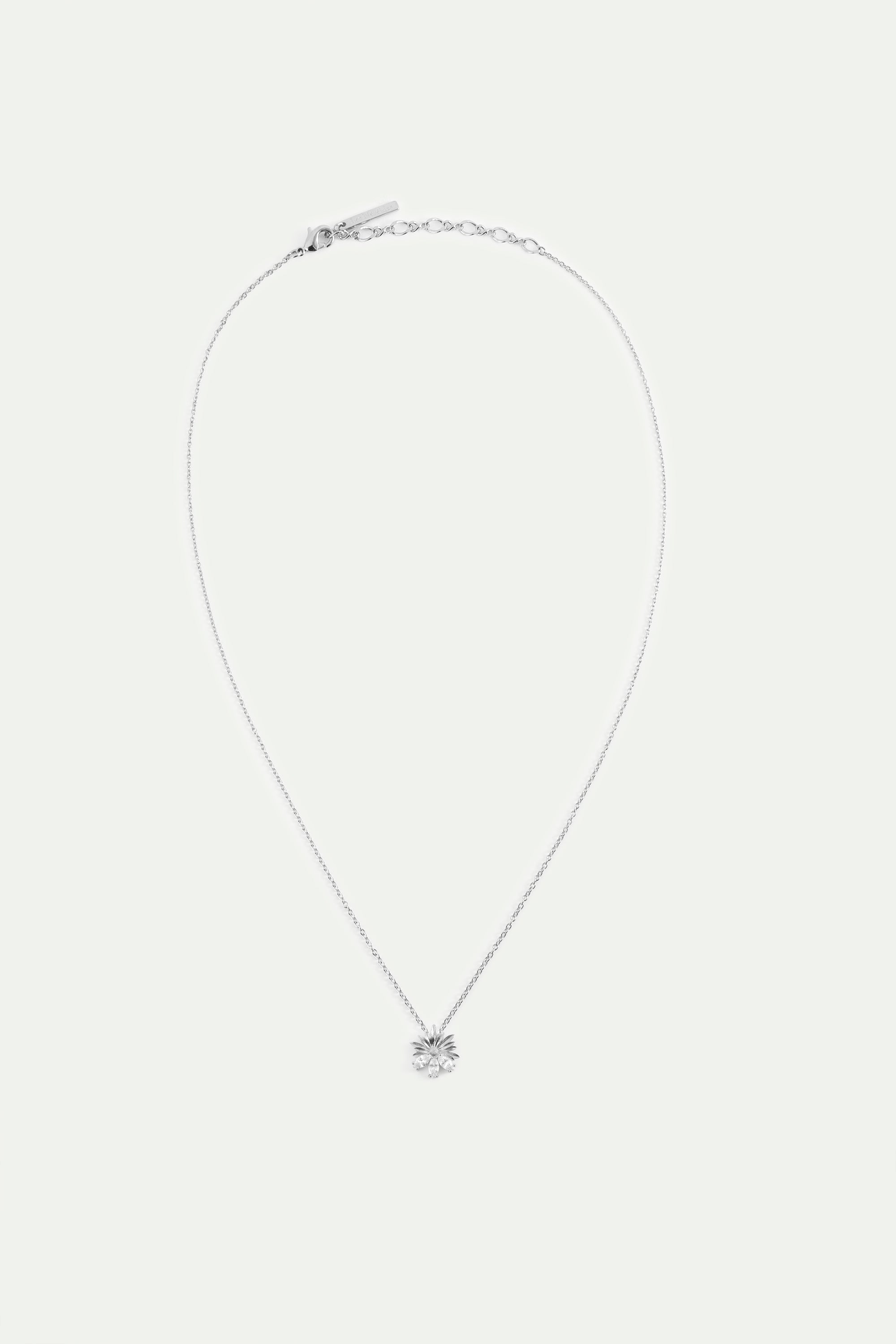 Silver Pendant Necklace With Daisies and White Stones | AYNF3041