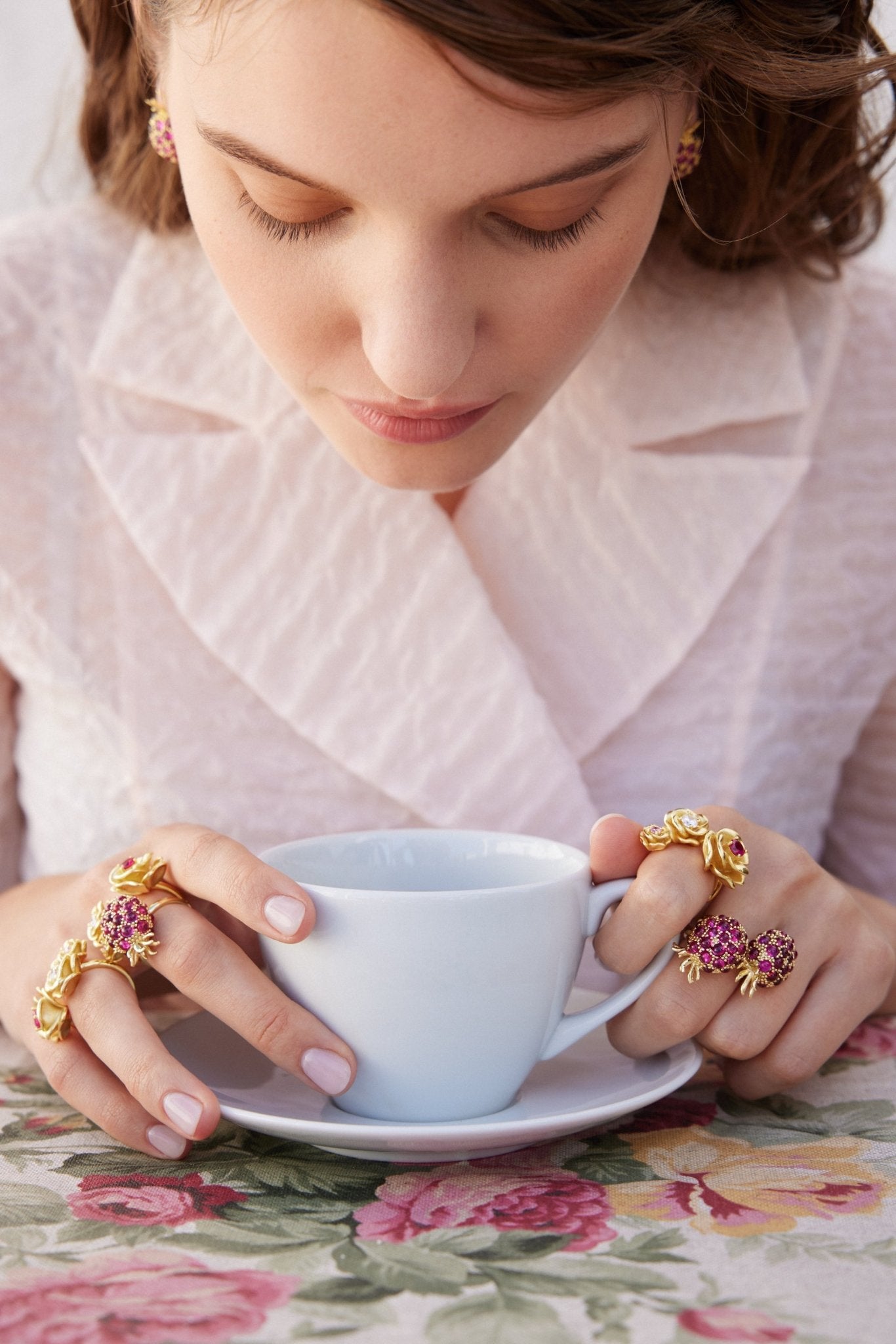 Adjustable Ring With Gold Mona Lisa Roses And Round Stones | AXRF6011 - Les Nereides