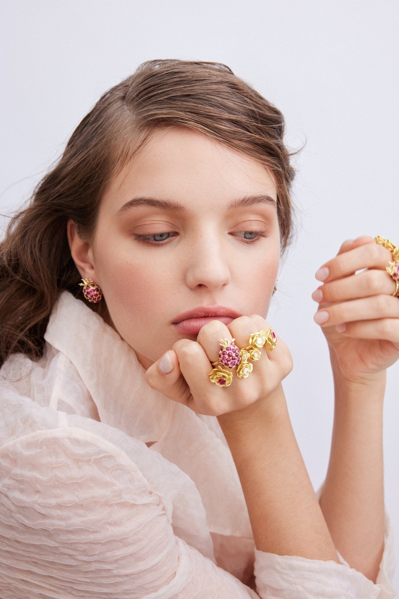 Adjustable Ring With Gold Mona Lisa Roses And Round Stones | AXRF6011 - Les Nereides