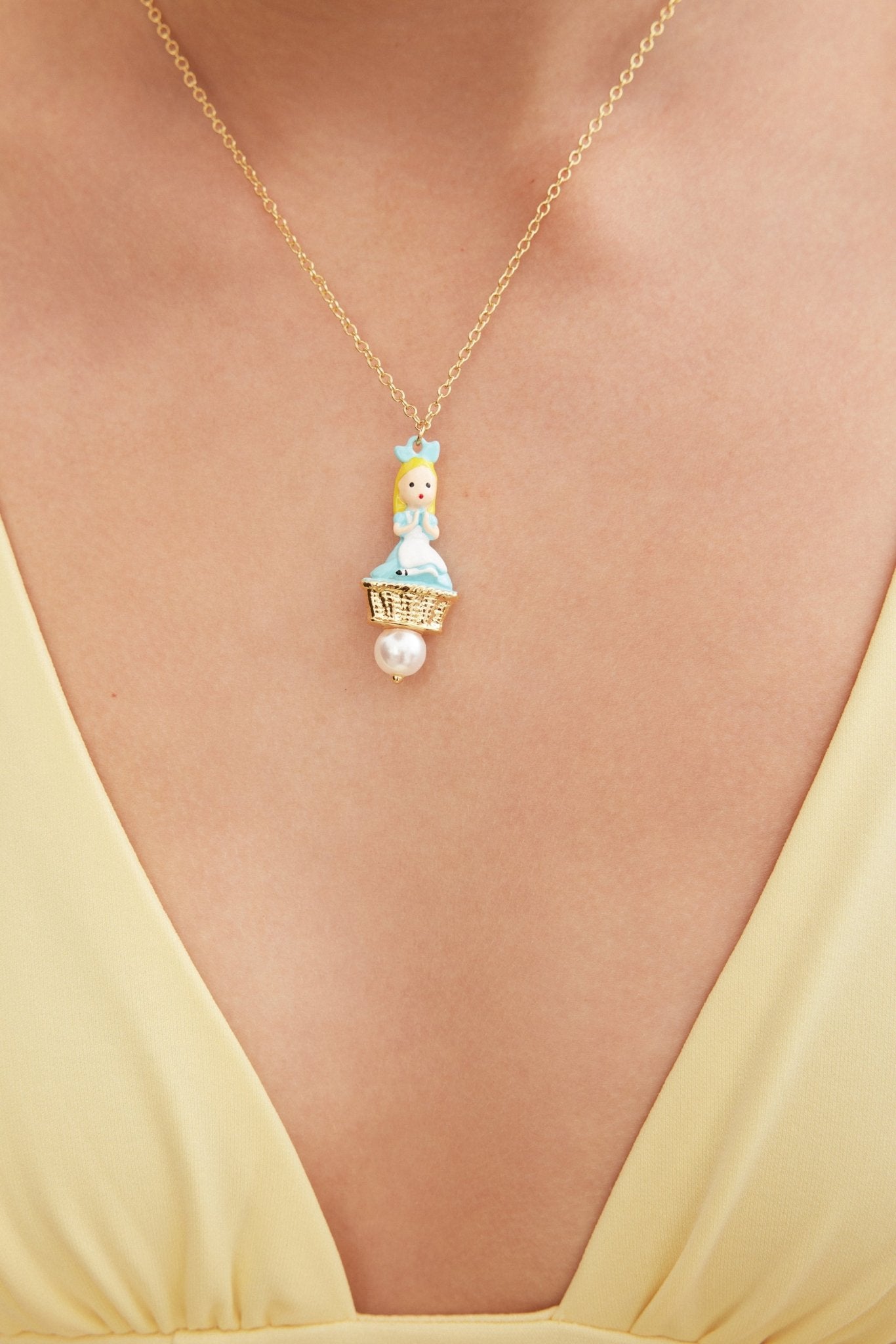 Alice Pendant Necklace And Imitation Pearl | AXCN3051 - Les Nereides