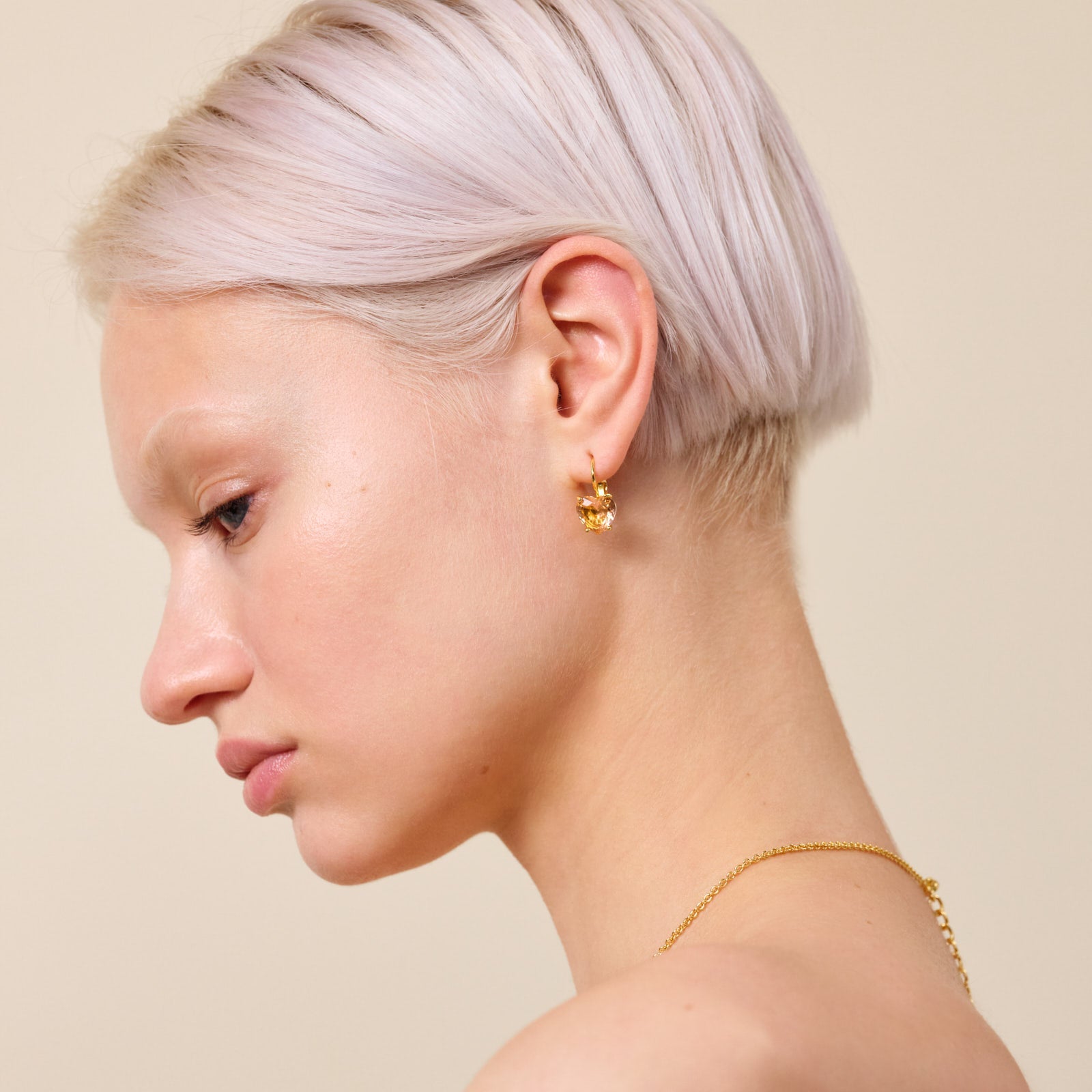 Apricot Pink Diamantine Heart Sleeper Earrings | ATLD1451 - Les Nereides