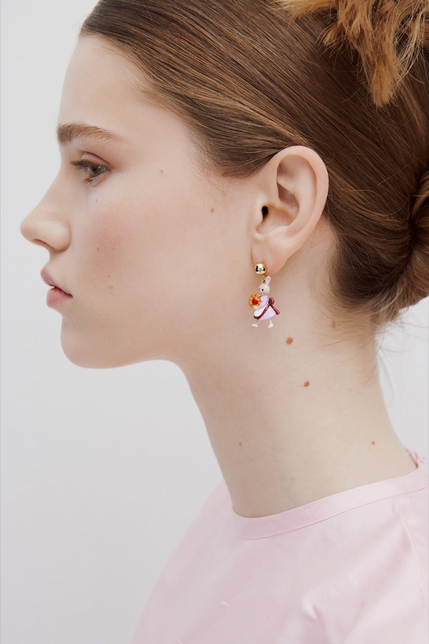 Asymmetrical Dangle Earrings With Rabbit Hansel And Gretel. | AWHG1011 - Les Nereides