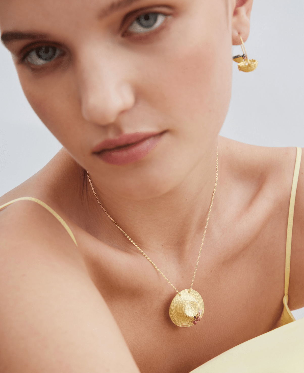 Asymmetrical Hook Earrings With Gold Nest And Blue And Yellow titmice | AXAM1091 - Les Nereides