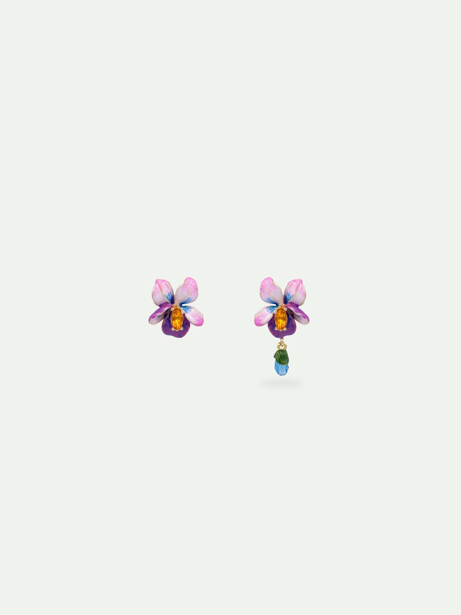 Asymmetrical violet flower and blue stone earrings | AVVE1021 - Les Nereides