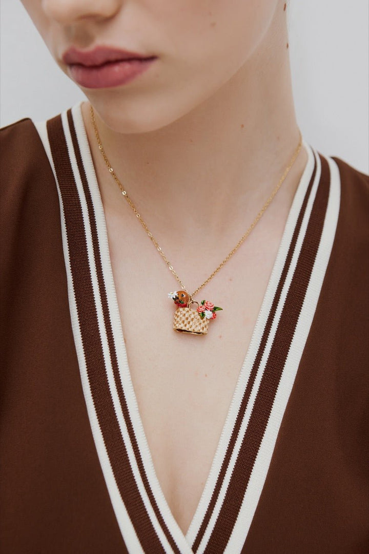 Basket. Dachshund And Flower Pendant Necklace | AWLA3031 - Les Nereides