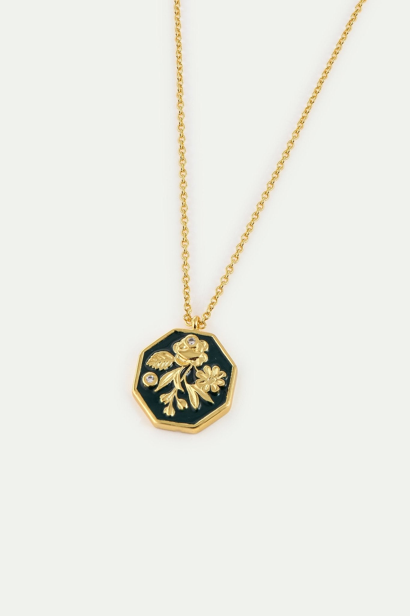 Black And Gold Peony Medallion Pendant Necklace With Cultured Pearls | AYOP3041 - Les Nereides