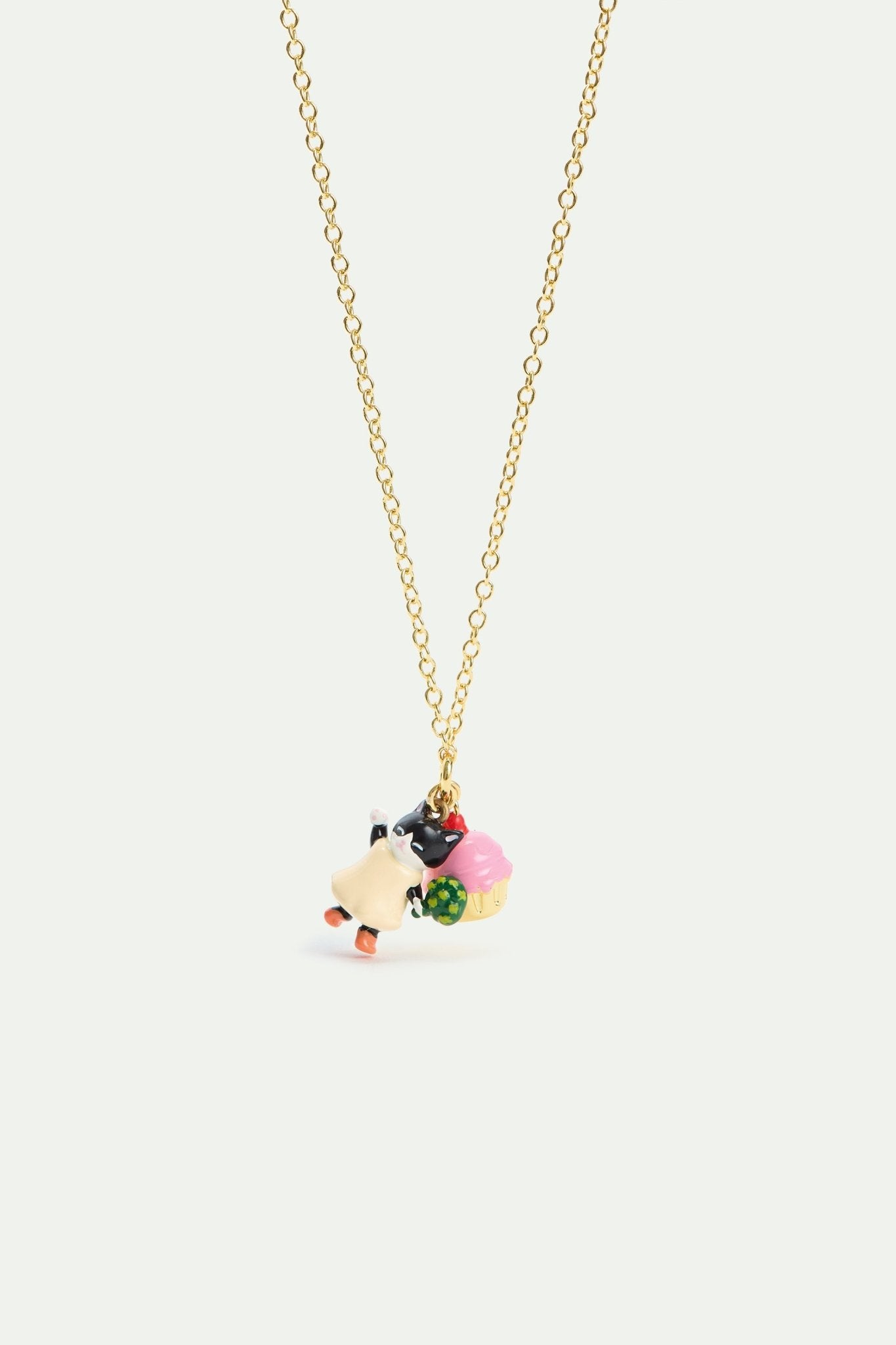 Black kitten and pastry pendant necklace | AVHP3031 - Les Nereides