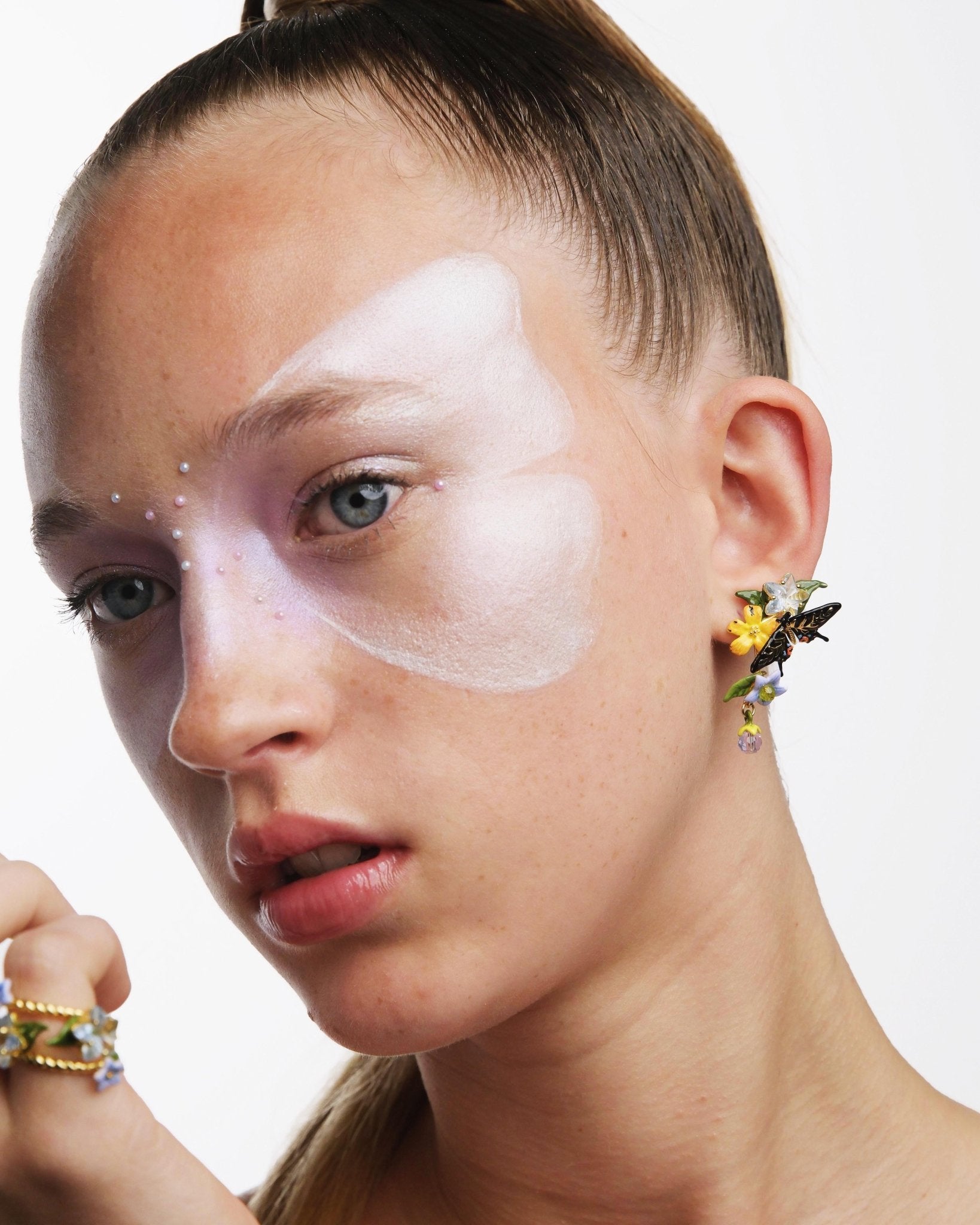 Butterfly, Flower And Hanging Pearl Earrings | AUTR1011 - Les Nereides